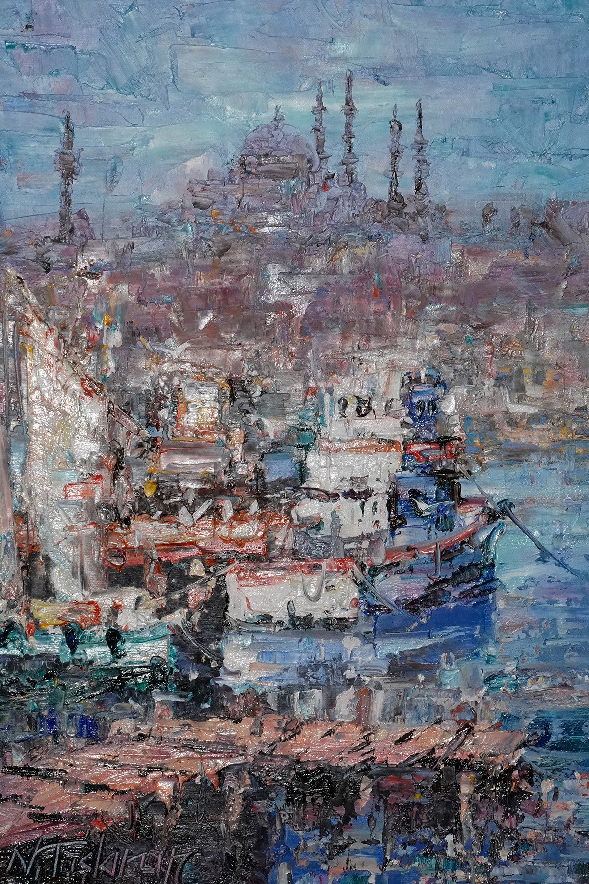 Mavi Sisler İçinde Süleymaniye ve Tekneler