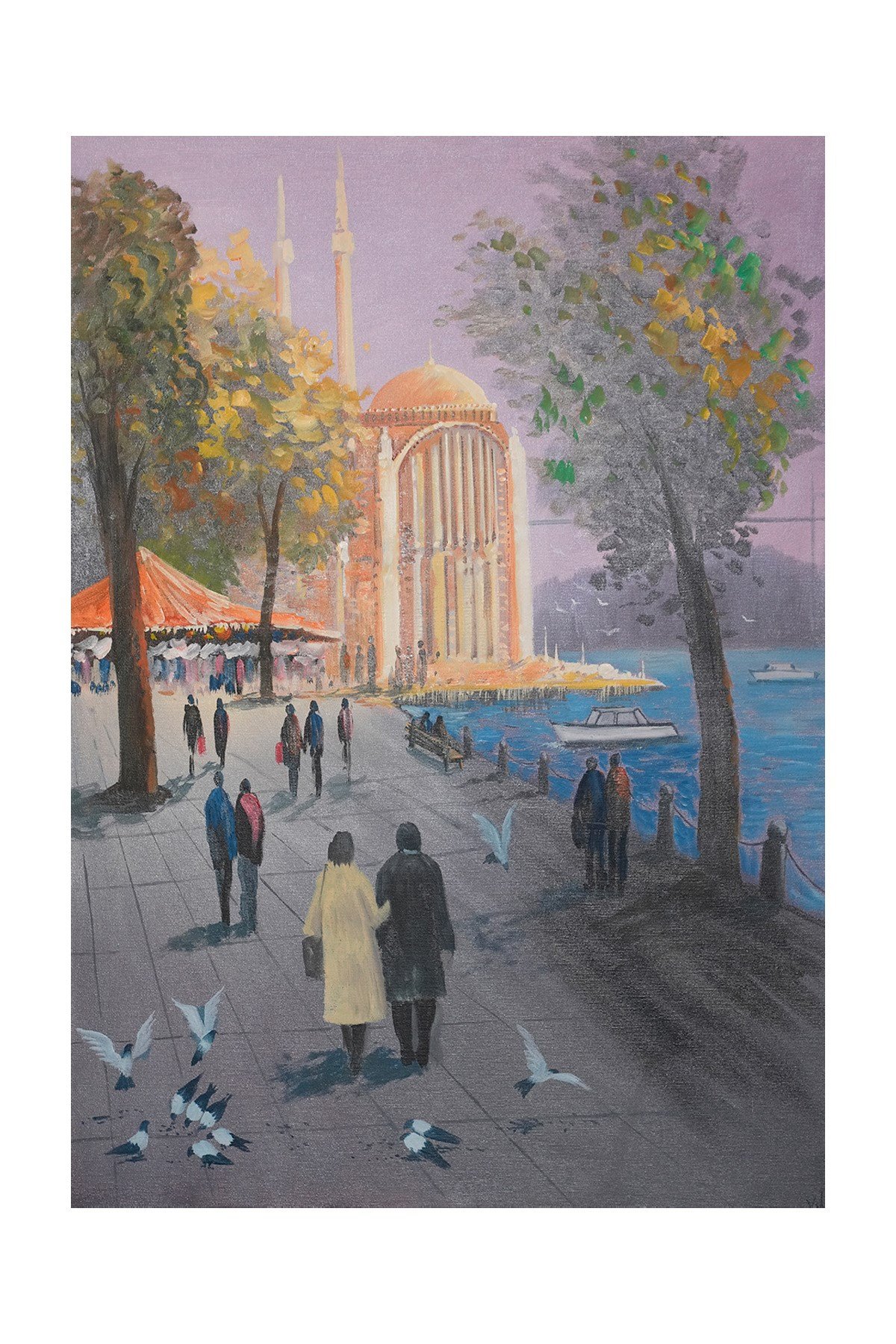 Ortaköy Sahili: Sonbaharın İncisi ve İnsanlar