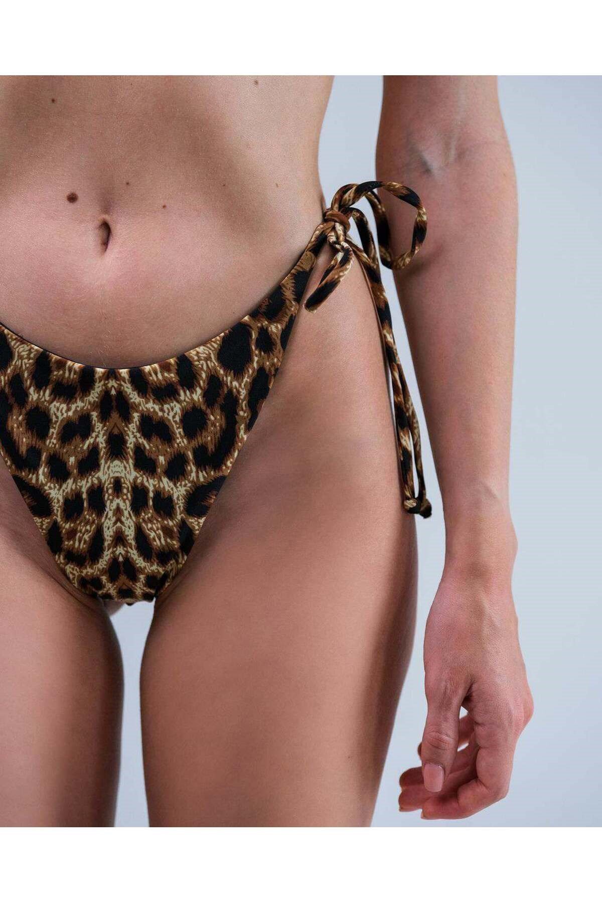 Leopar desenli bikini takım