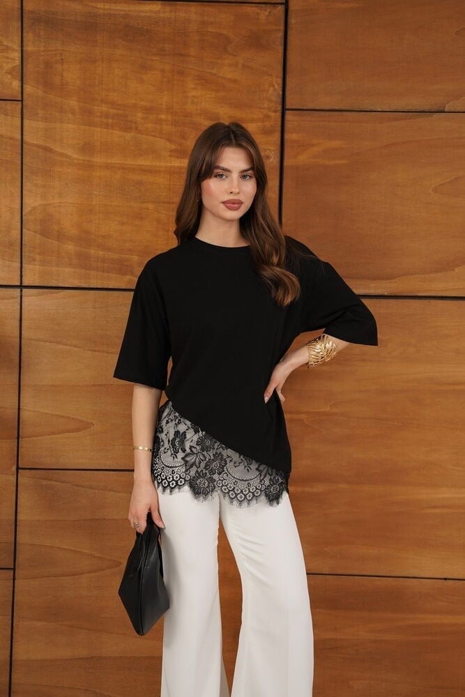 Asimetrik Kesim Dantel Detaylı Premium T-Shirt – Modern & Şık Tasarım