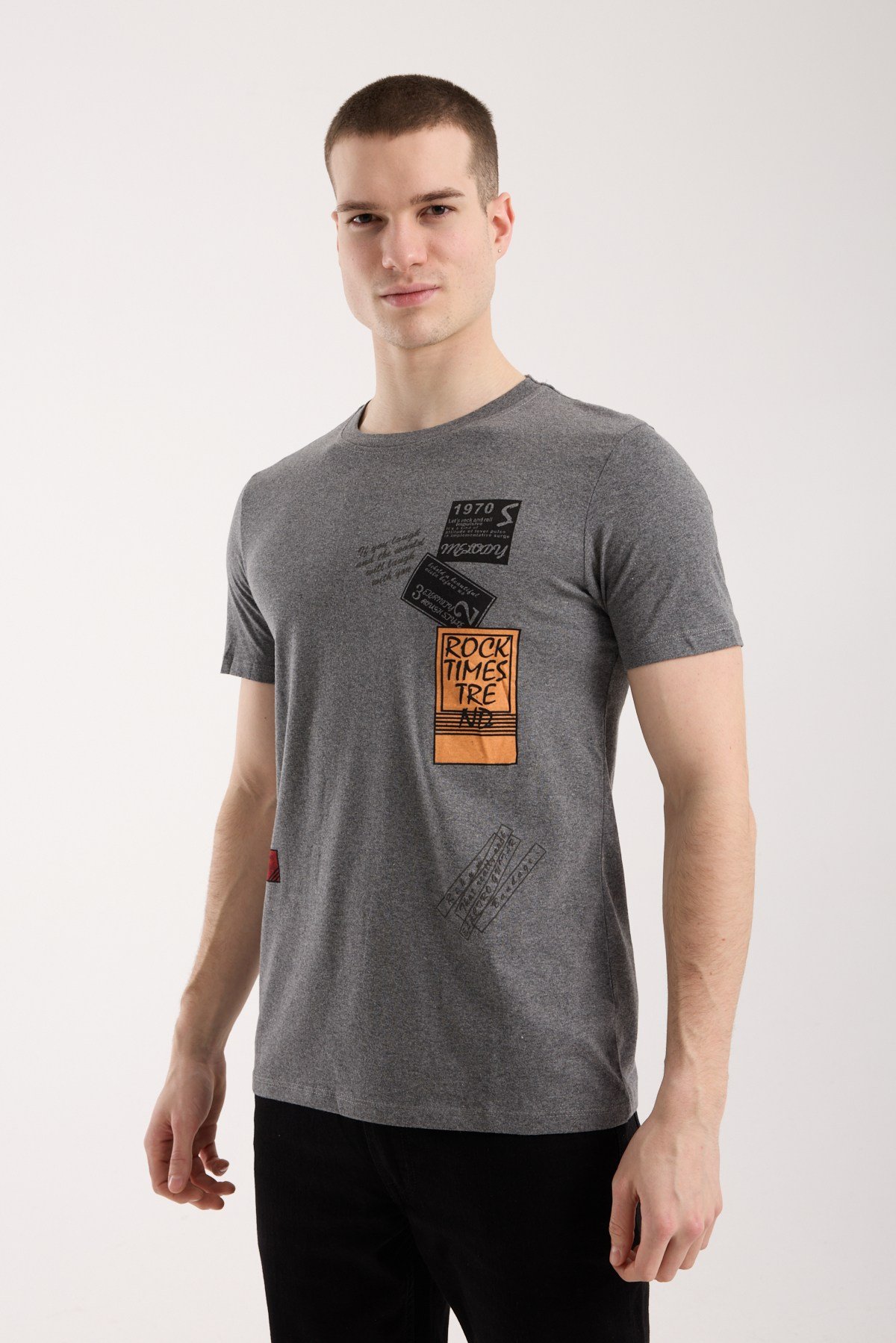 Erkek Grafik Baskılı T-Shirt Sportif Kesim Günlük Kullanım