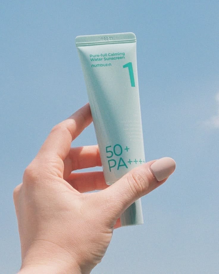 NUMBUZIN No.1 Clear Filter Sun Essence 50ml (Aydınlatıcı ve Nemlendirici Etkili Güneş Koruyucu Esans)