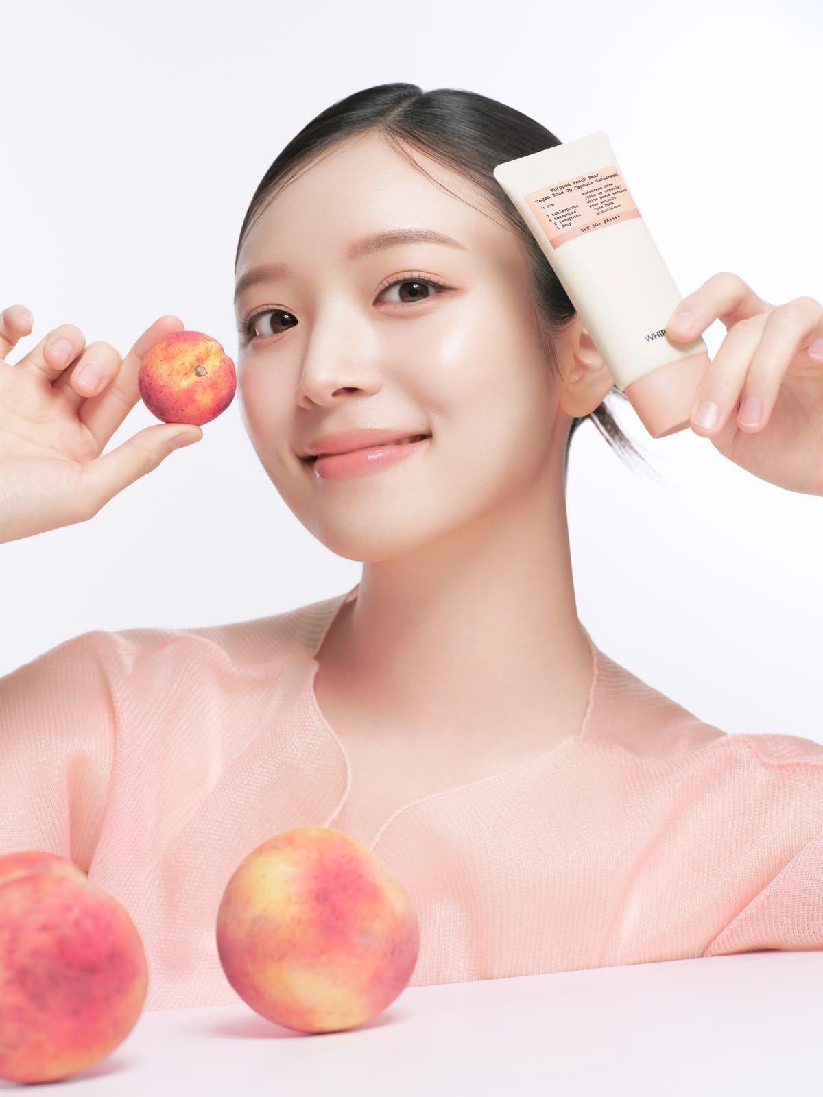 WHIPPED Peach Pear Vegan Tone-up Capsule Sunscreen 50ml (Cilt Tonu Eşitleyici ve Aydınlatıcı Canlandırıcı Güneş Kremi)