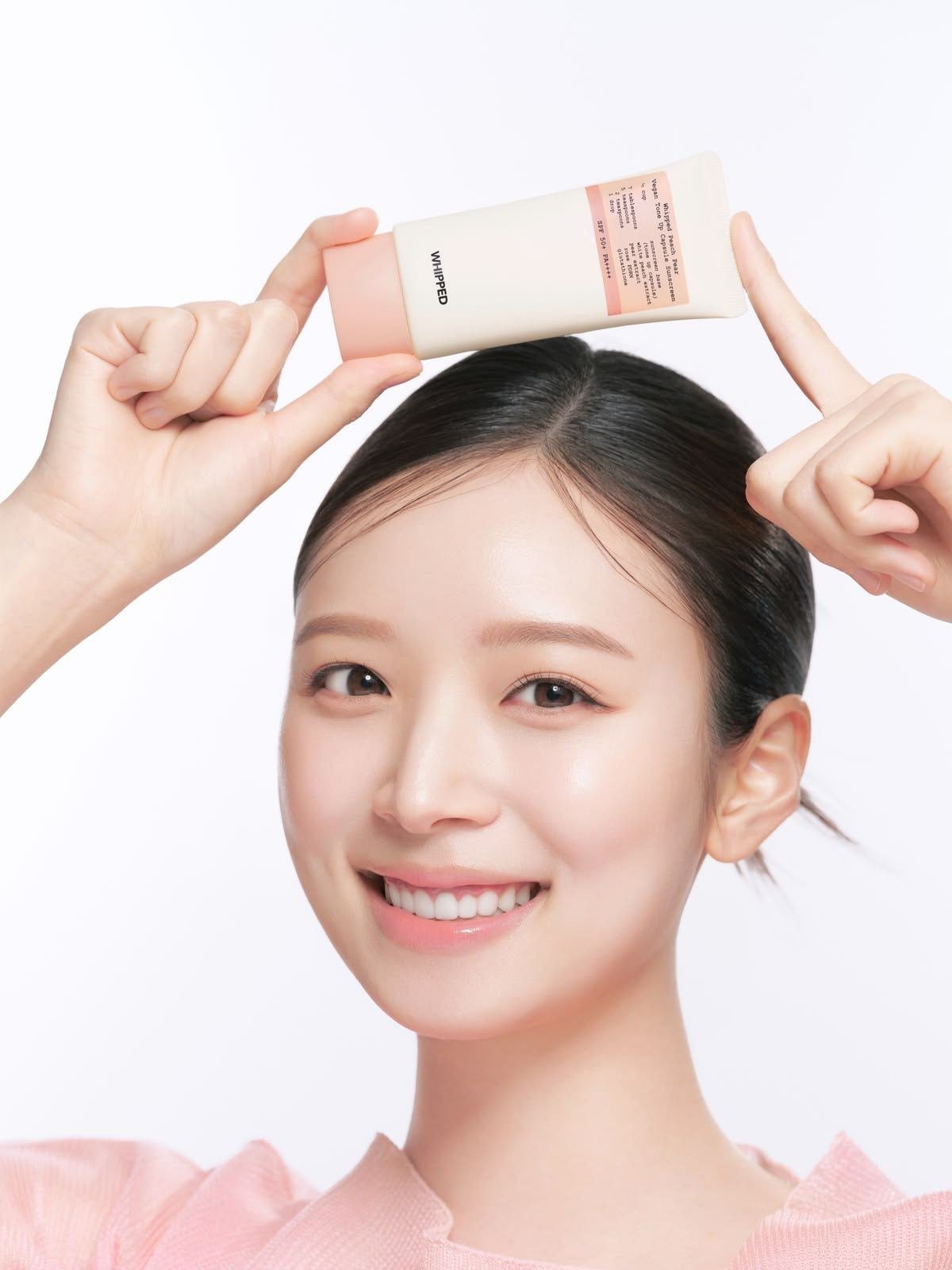 WHIPPED Peach Pear Vegan Tone-up Capsule Sunscreen 50ml (Cilt Tonu Eşitleyici ve Aydınlatıcı Canlandırıcı Güneş Kremi)