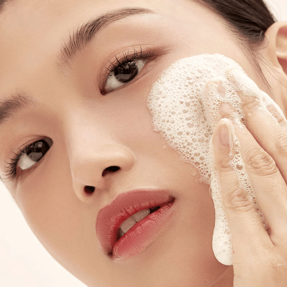 WHIPPED Yuzu Grapefruit Face Mask Cleanser+Vitamin C 130g (C Vitamini Destekli Aydınlatıcı ve Leke Karşıtı 2'si 1 Arada Yüz Yıkama Maskesi)