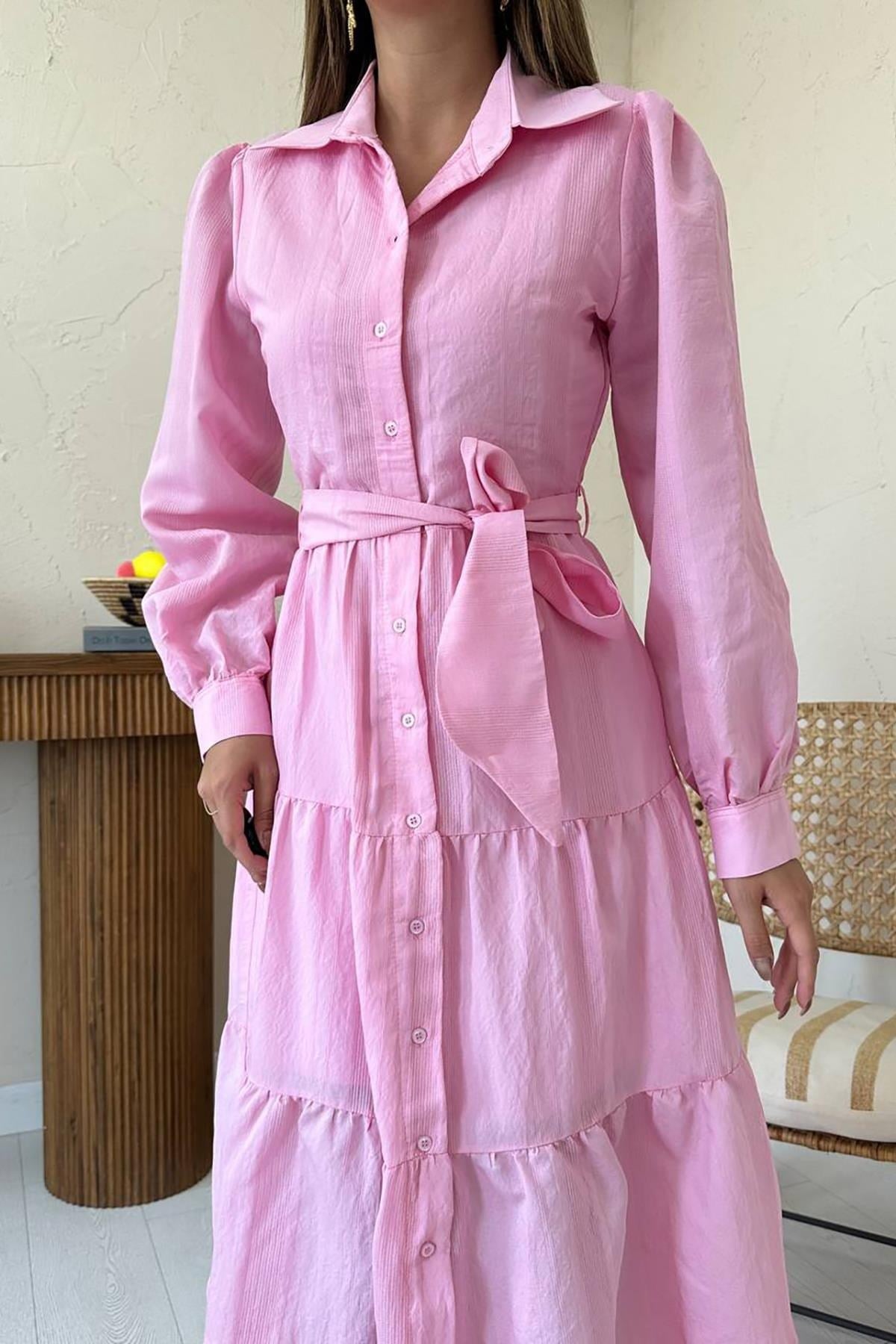 Pembe Kuşaklı Çizgi Desenli Elbise
