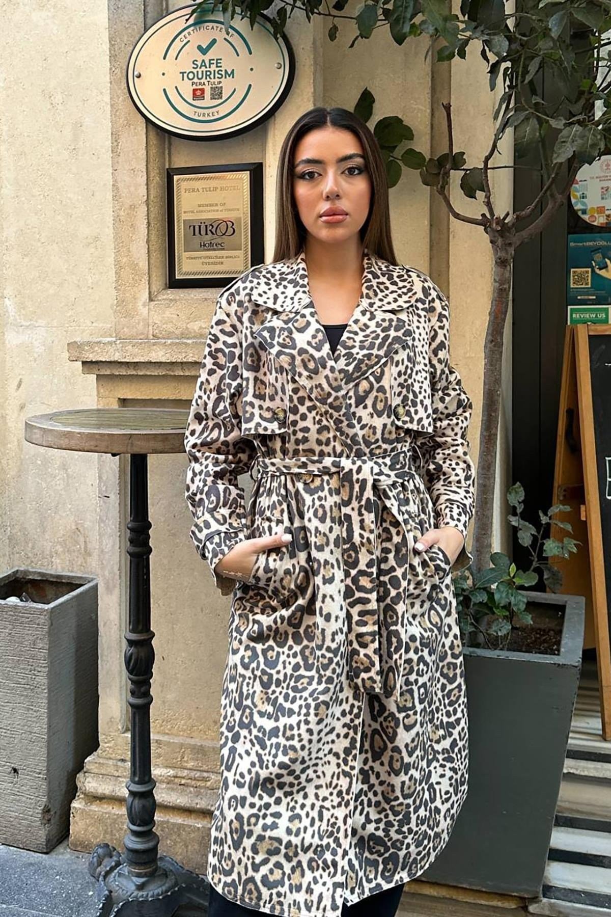 Toptan Leopar Ön Ve Arkası Pelerinli Kaban