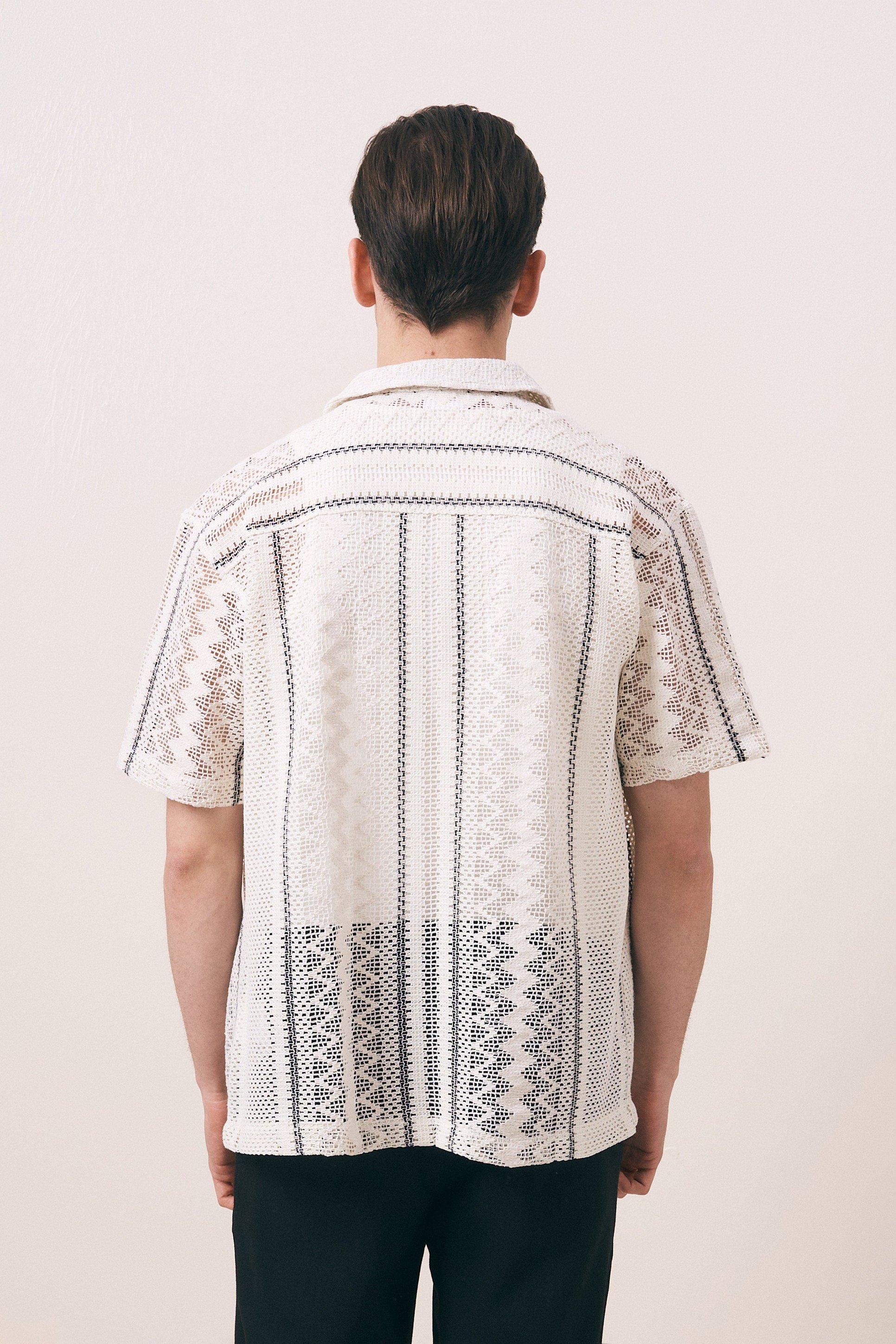 KROŞE DOKULU GEOMETRİK DESEN OVERSIZE GÖMLEK