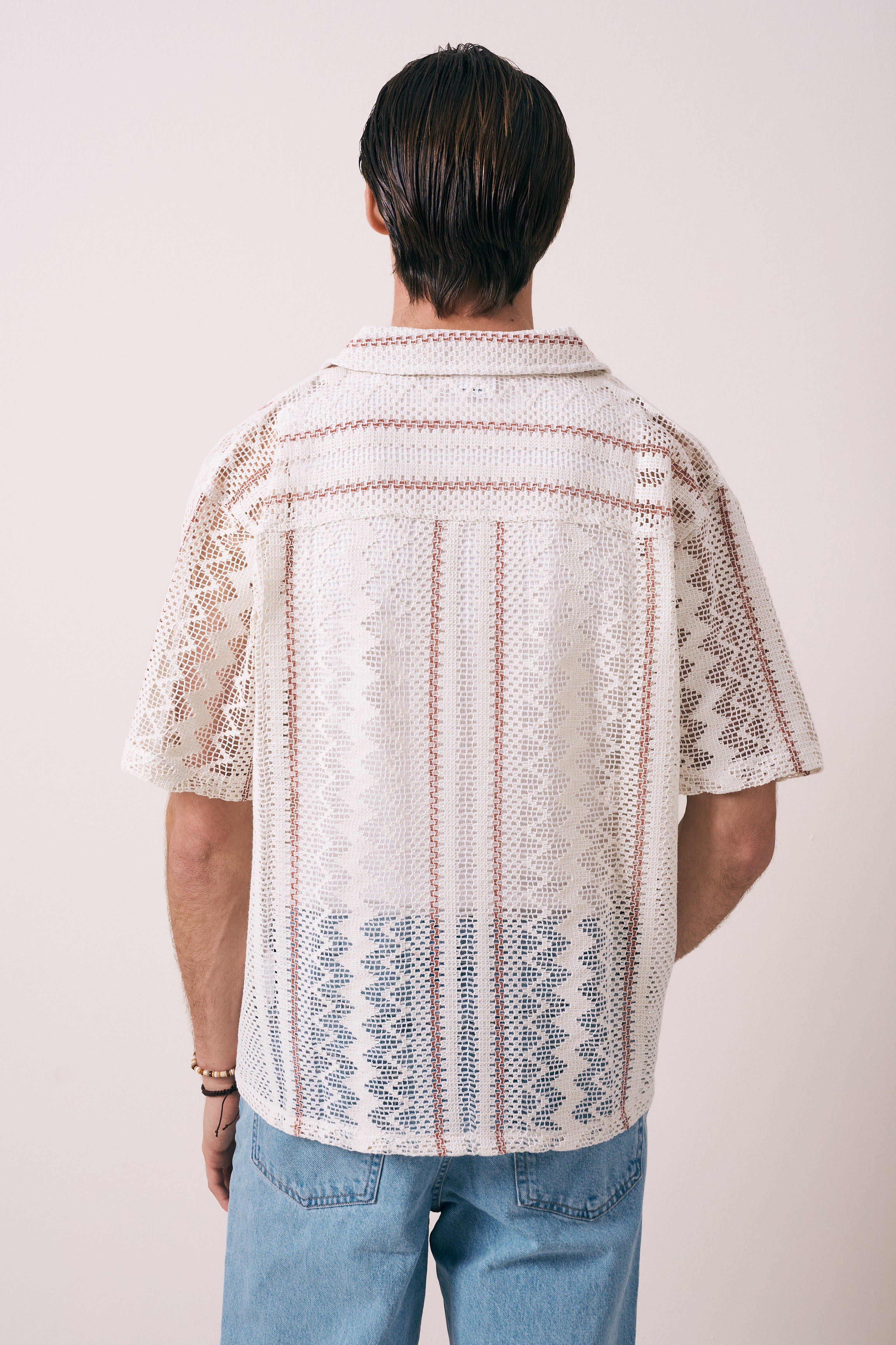 KROŞE DOKULU GEOMETRİK DESEN OVERSIZE GÖMLEK
