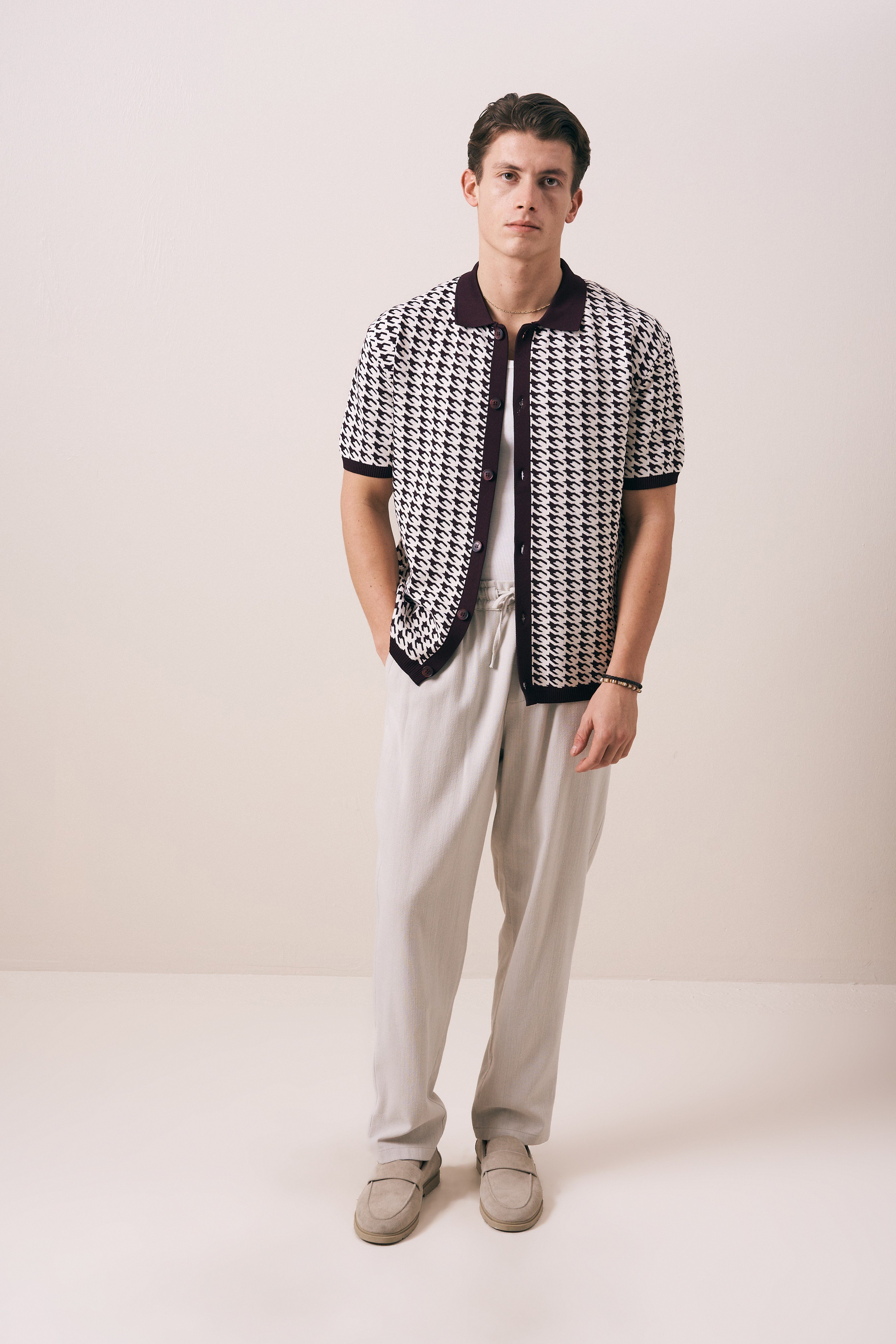 REGULAR FIT GEOMETRİK DESEN TRİKO GÖMLEK