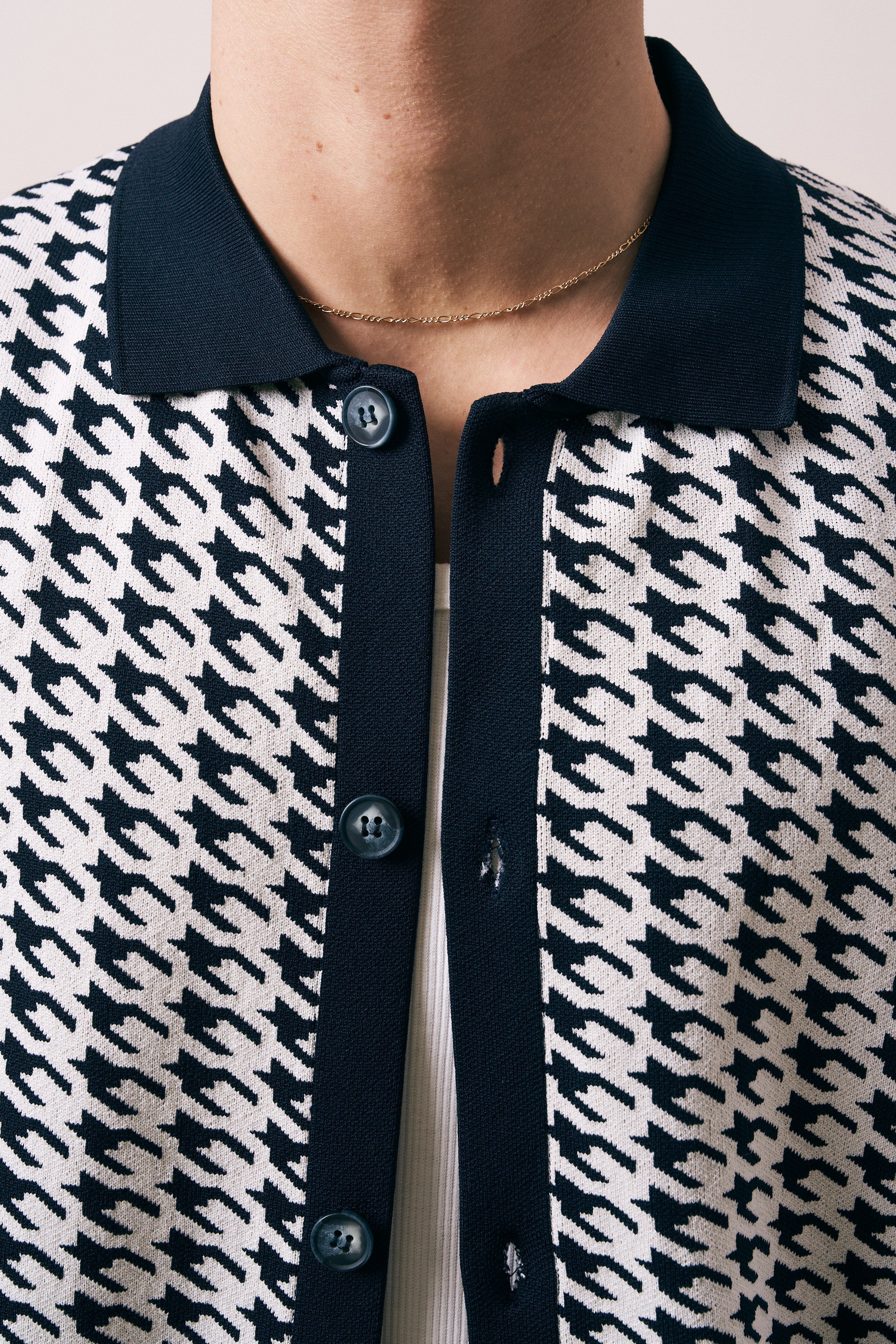 REGULAR FIT GEOMETRİK DESEN TRİKO GÖMLEK