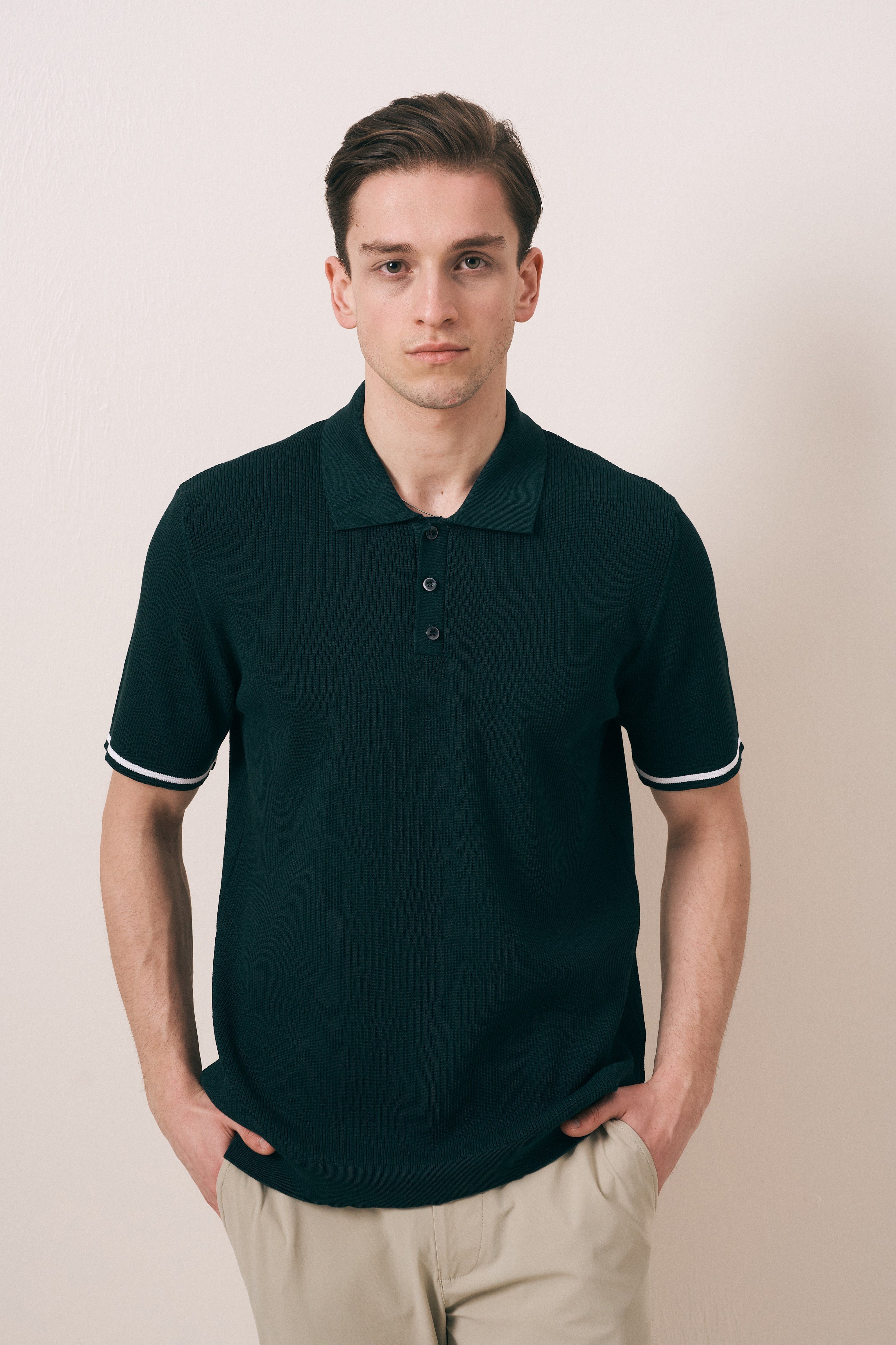 REGULAR FIT KOL DETAYLI DÜĞMELİ POLO TRİKO T-SHIRT
