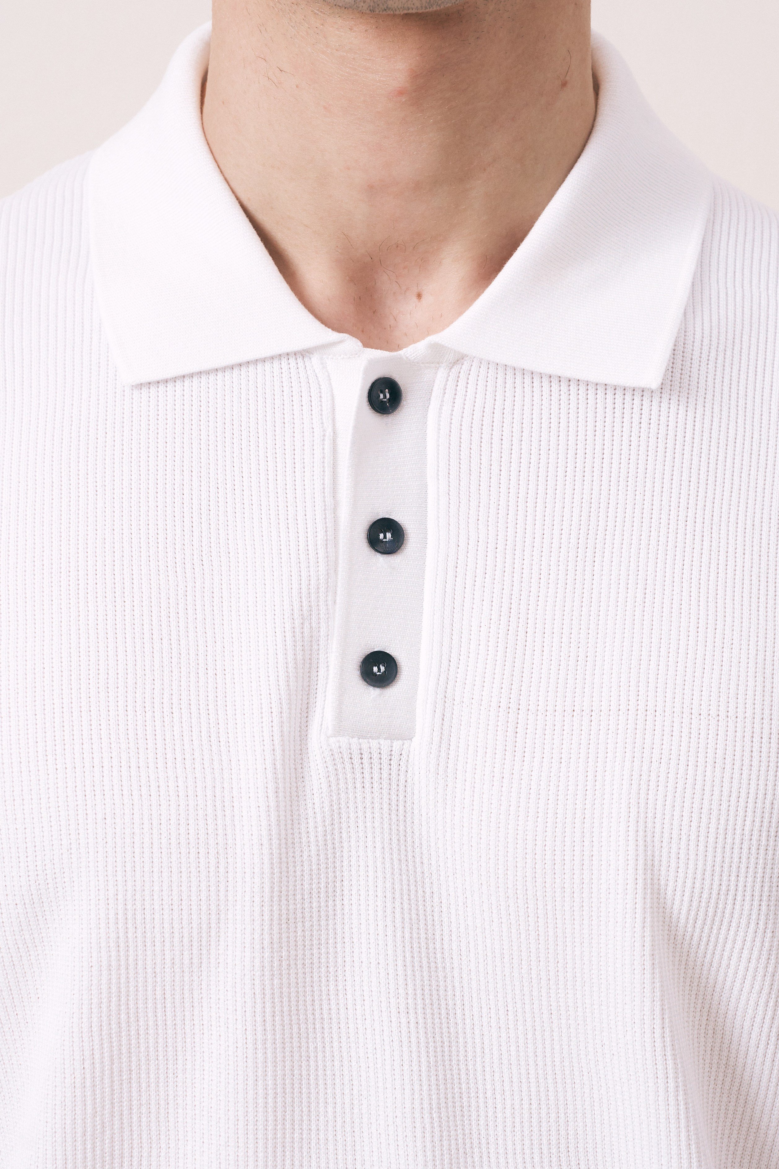 REGULAR FIT KOL DETAYLI DÜĞMELİ POLO TRİKO T-SHIRT