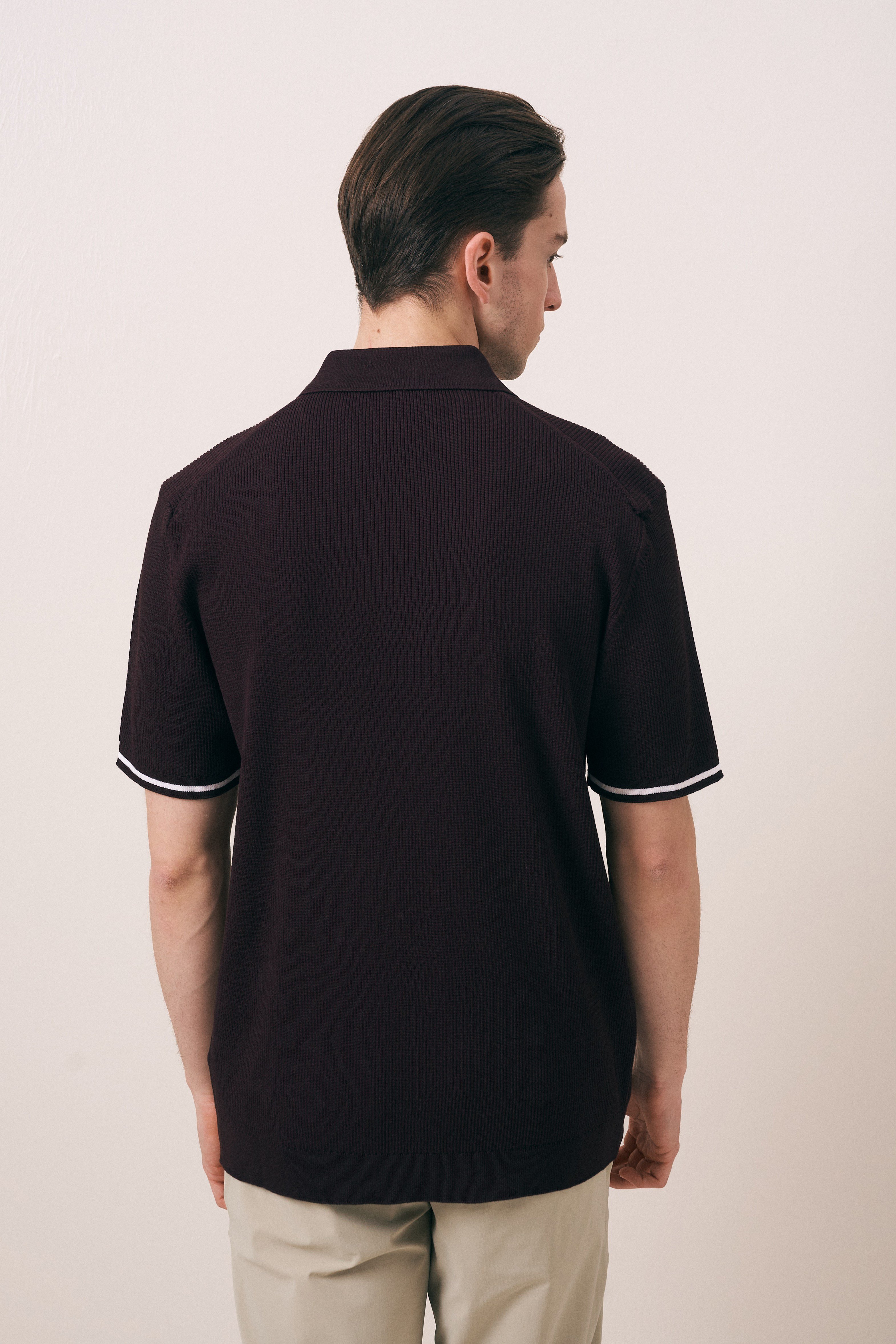 REGULAR FIT KOL DETAYLI DÜĞMELİ POLO TRİKO T-SHIRT
