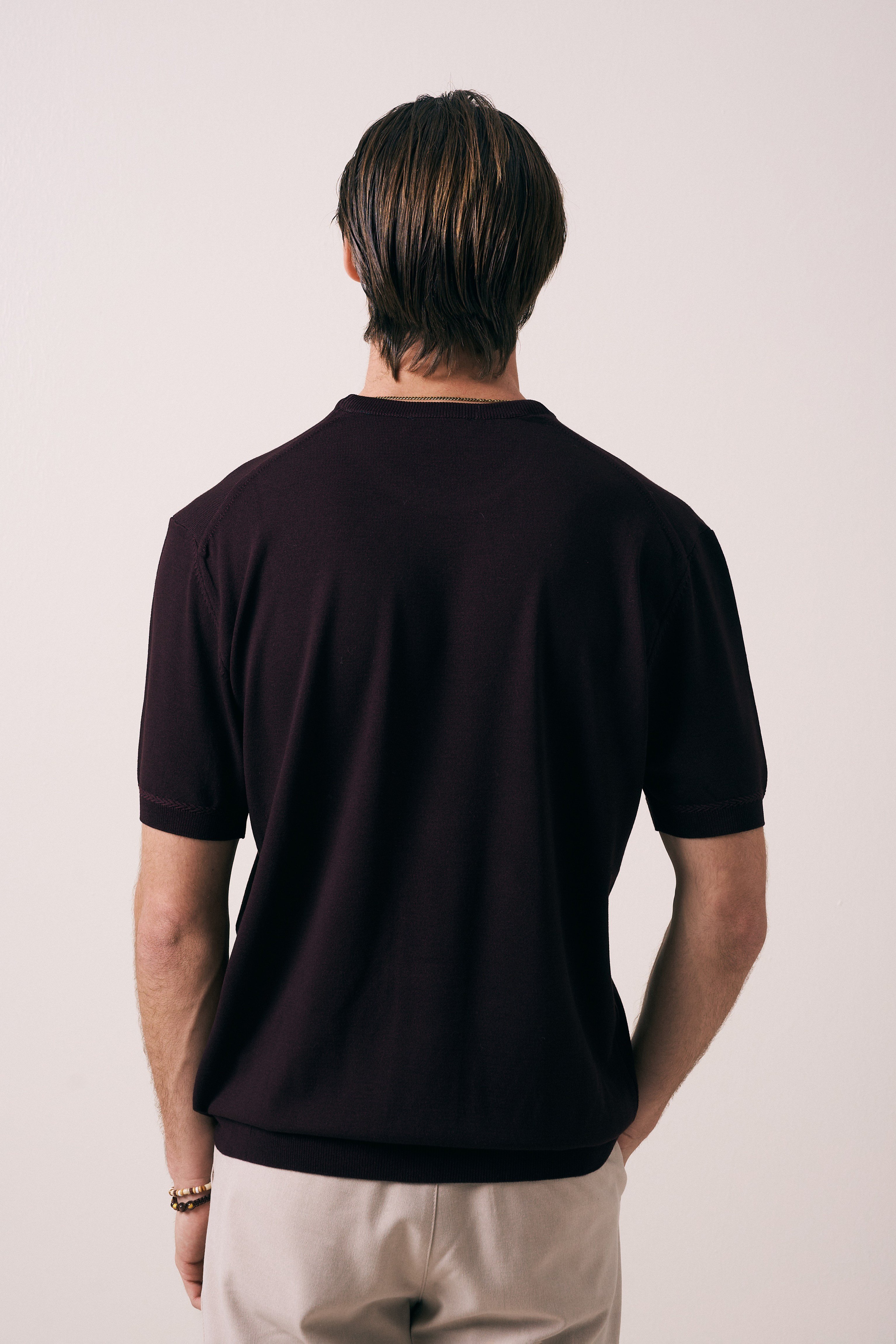 REGULAR FIT KOL ÖRGÜ DETAYLI TRİKO T-SHIRT