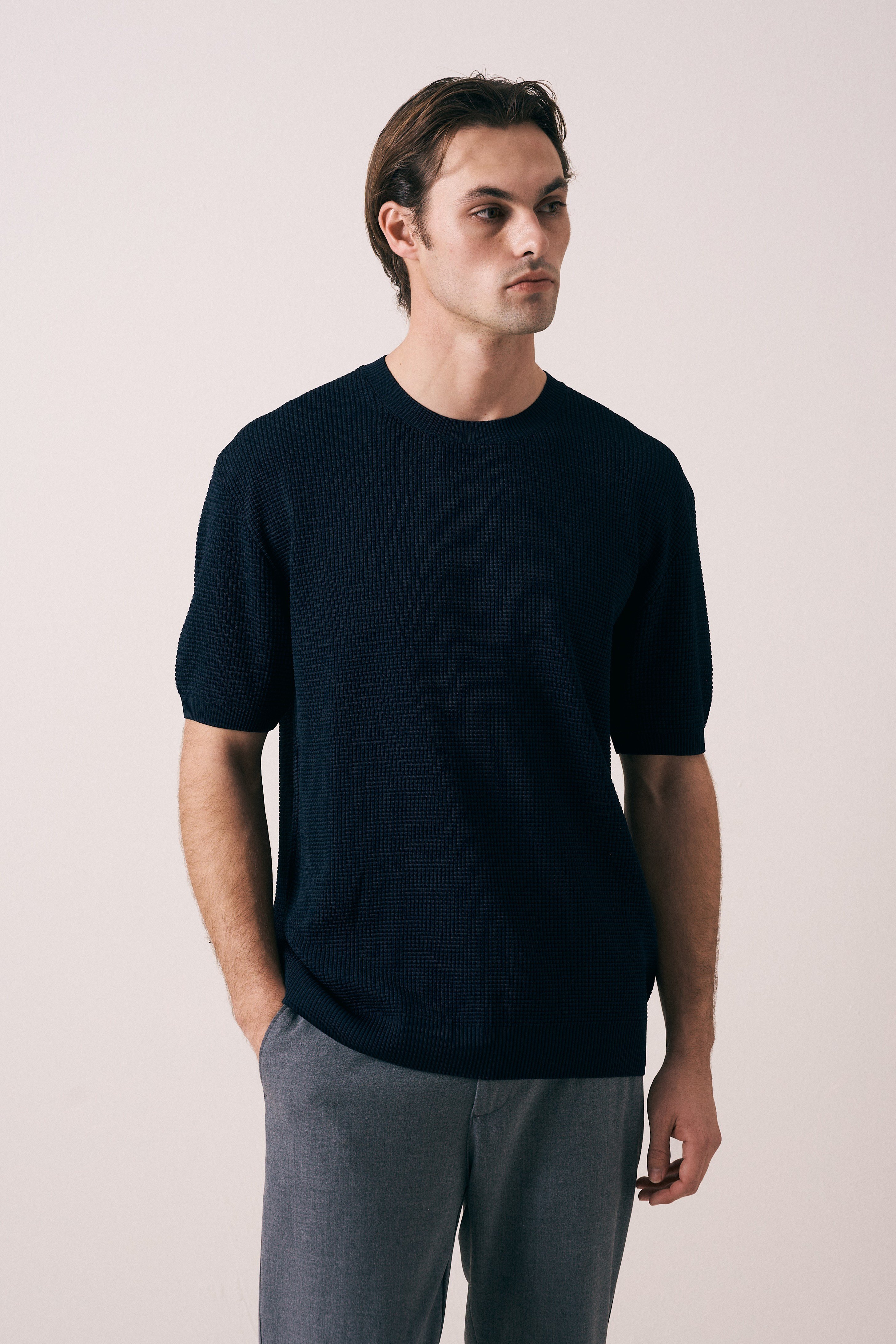 REGULAR FIT ÖRGÜ TRİKO T-SHIRT