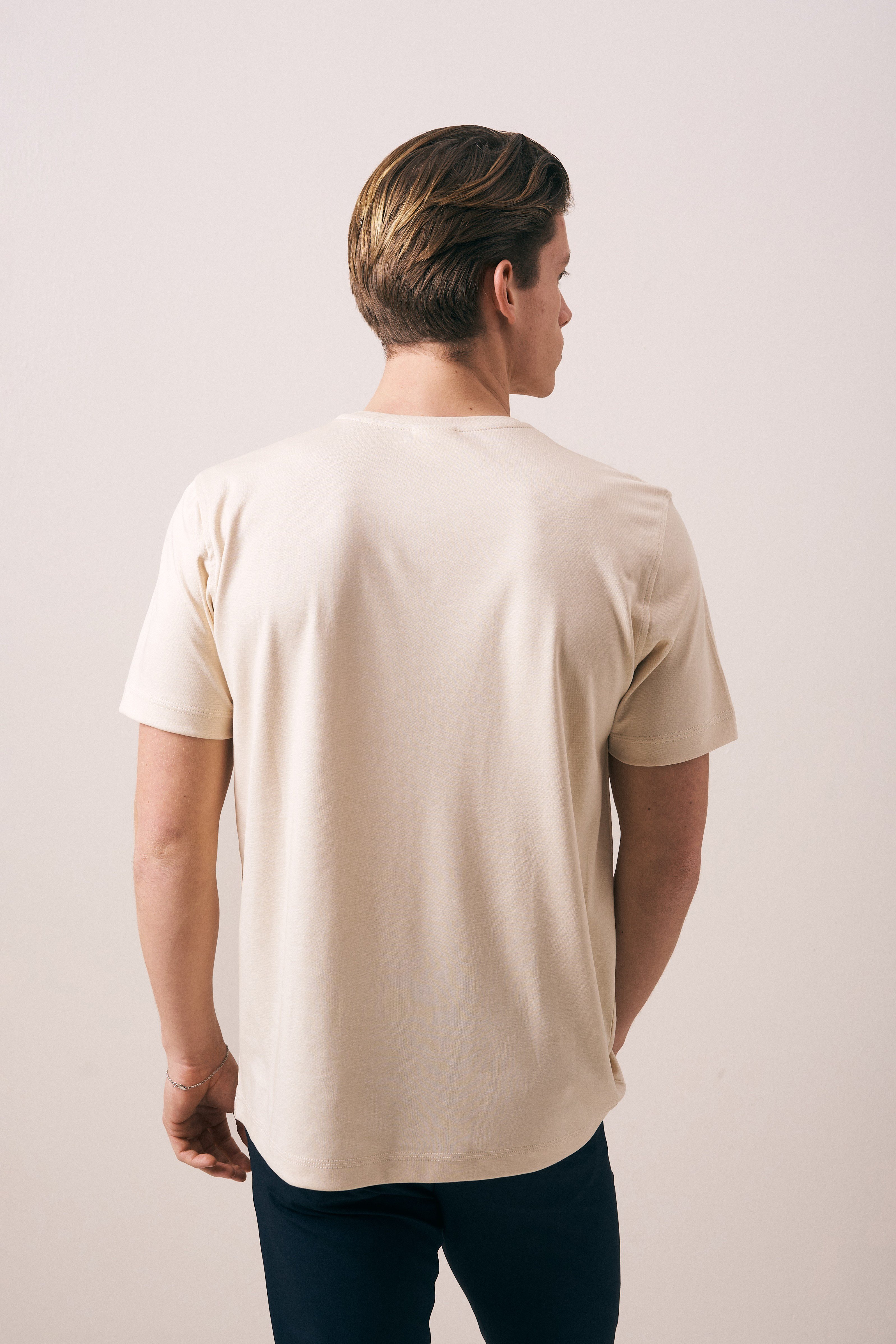 REGULAR FIT PAMUK-POLYESTER KISA KOL T-SHIRT