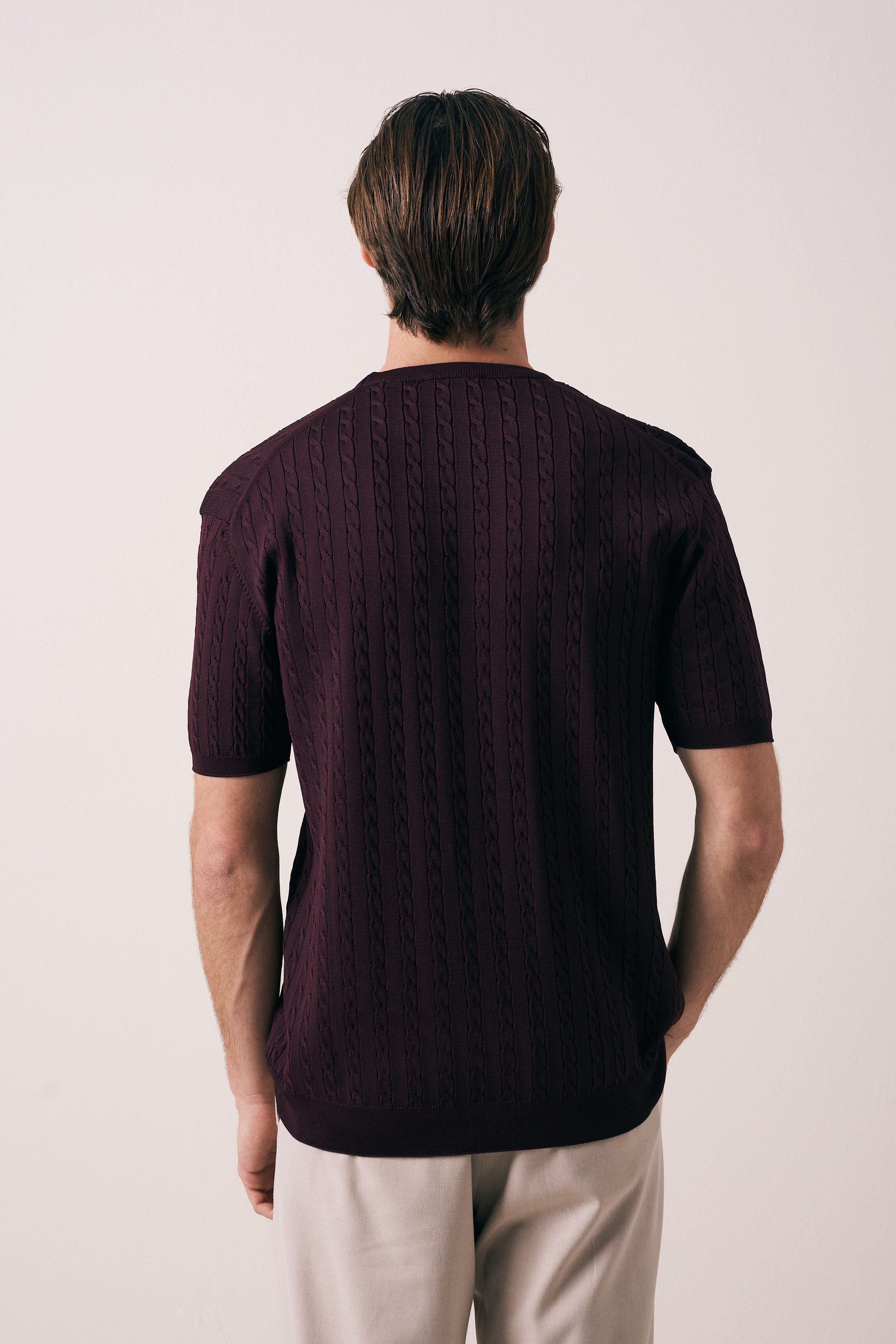 REGULAR FIT SAÇ ÖRGÜ DETAYLI TRİKO T-SHIRT