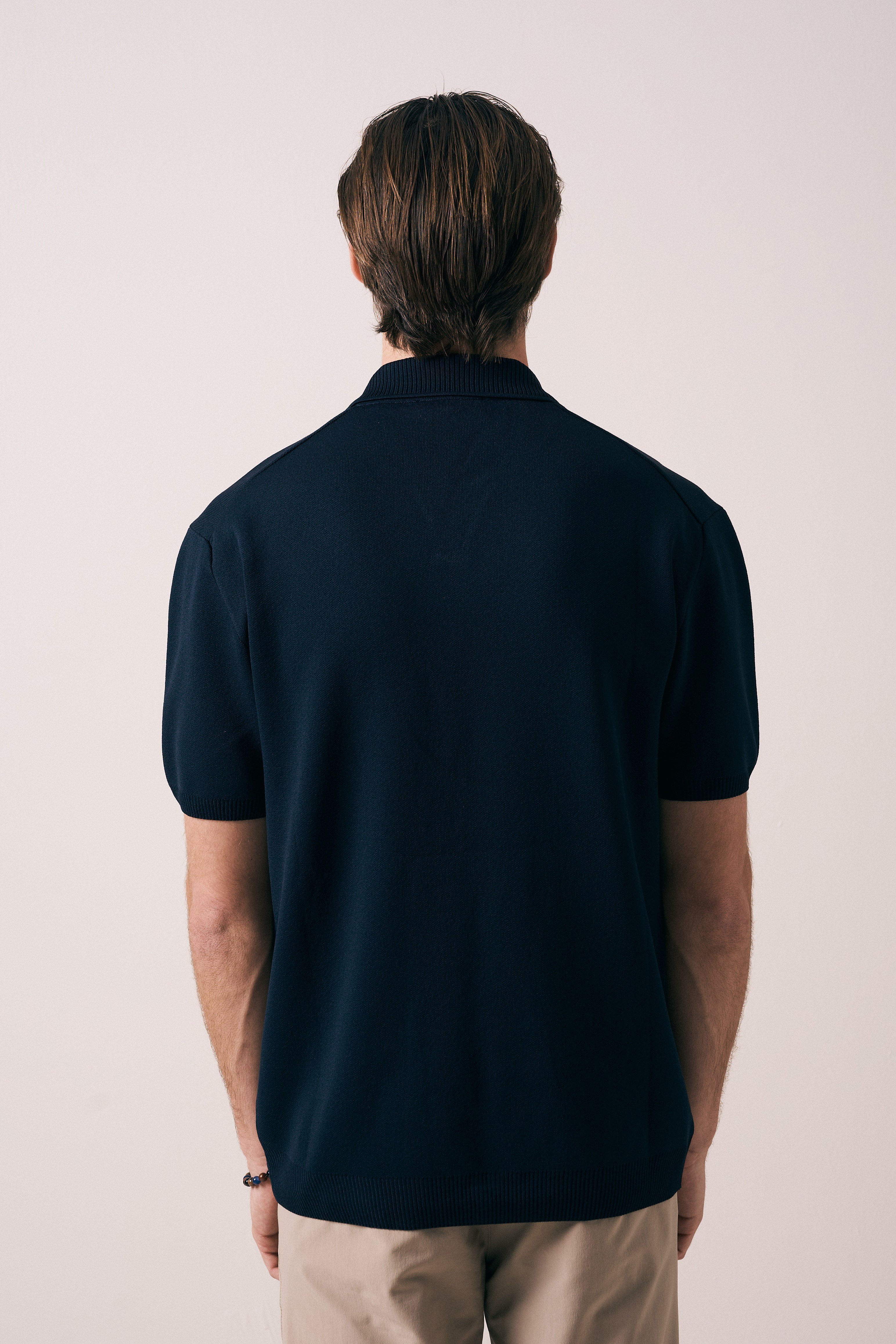REGULAR FIT V PAT TRİKO T-SHIRT