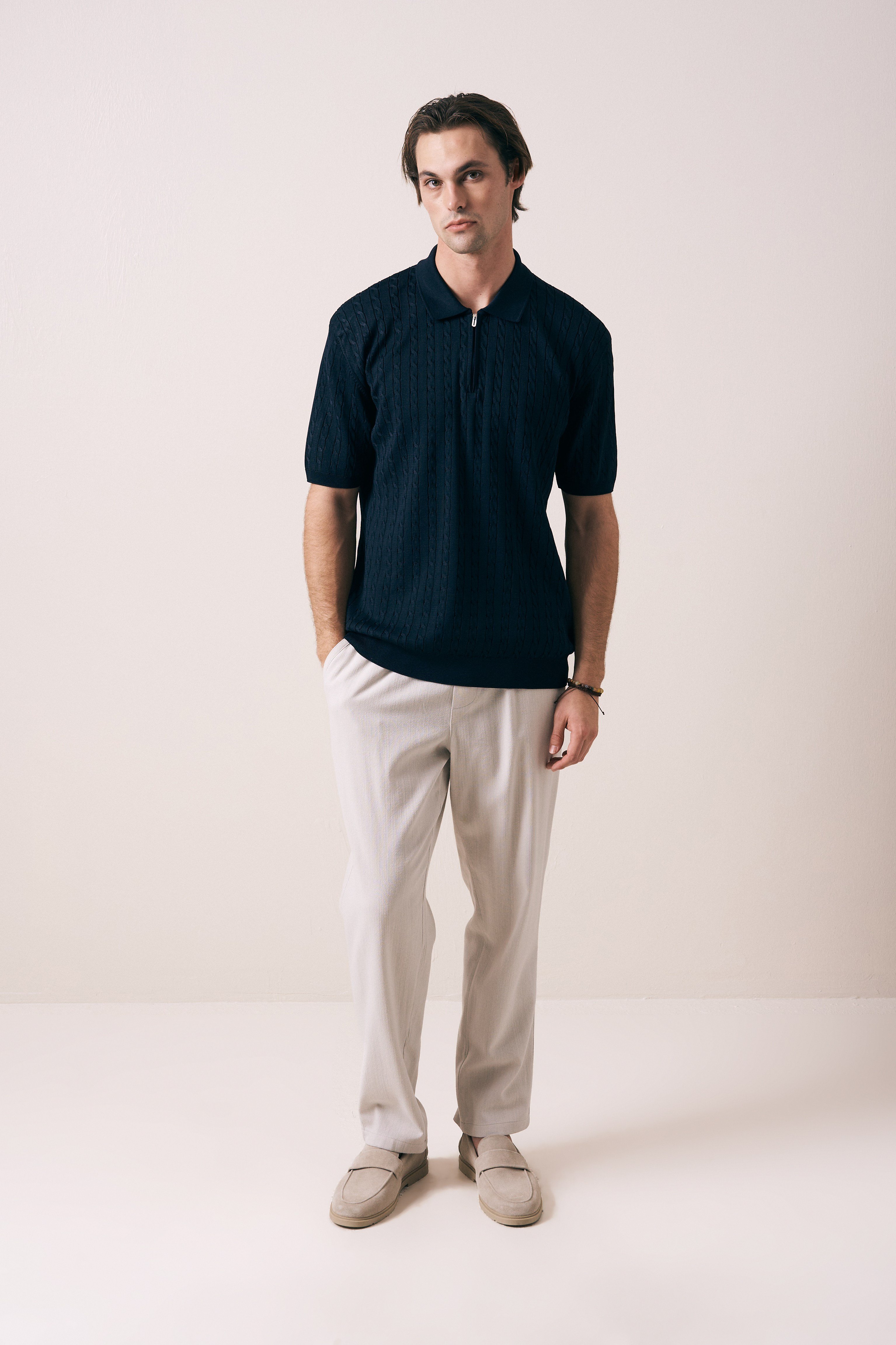 SAÇ ÖRGÜ DETAYLI FERMUARLI POLO TRİKO T-SHIRT
