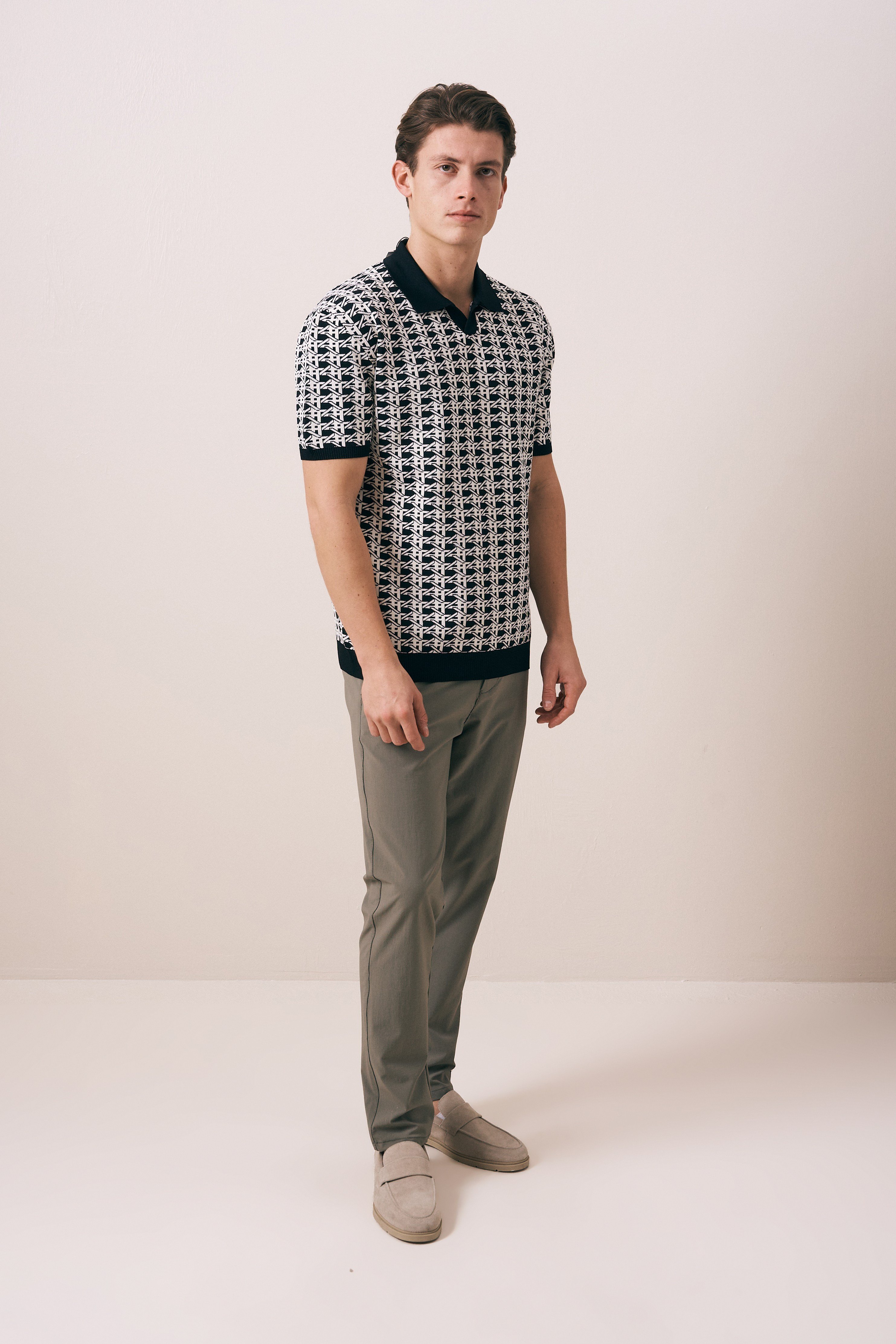 V PAT GEOMETRİK DESEN TRİKO T-SHIRT