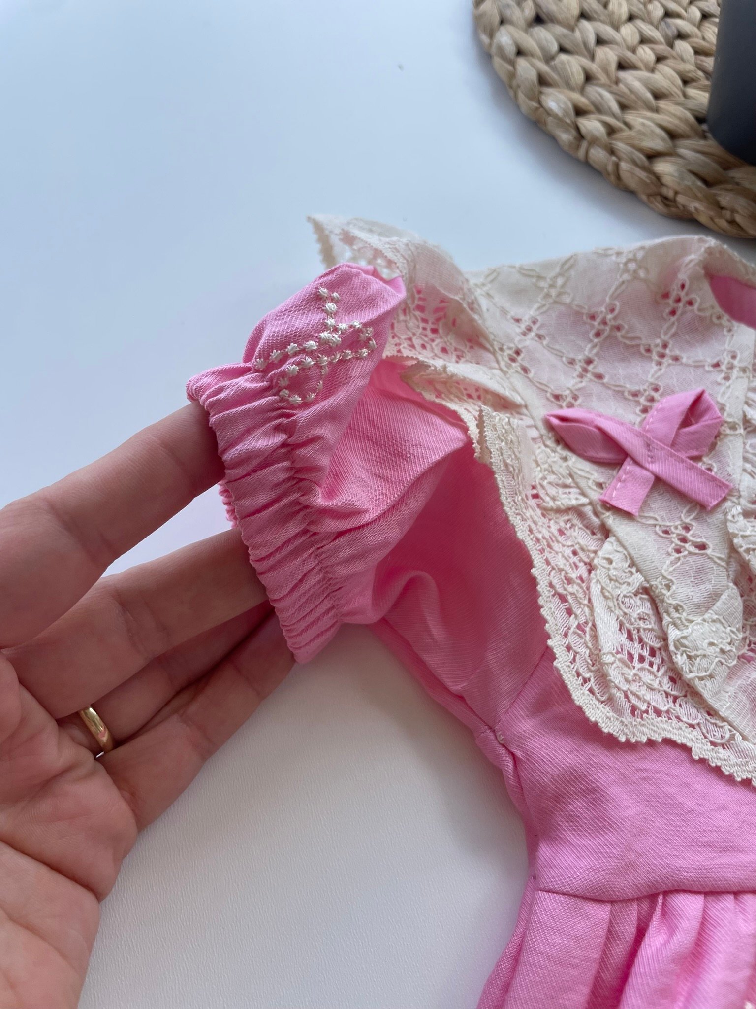 Dantel Yaka Detaylı Pembe Kız Çocuk Elbisesi