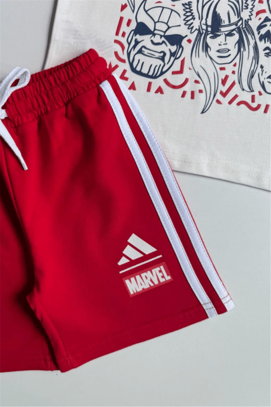 Erkek Çocuk Marvel Karakterli Tişört ve Şort Takım