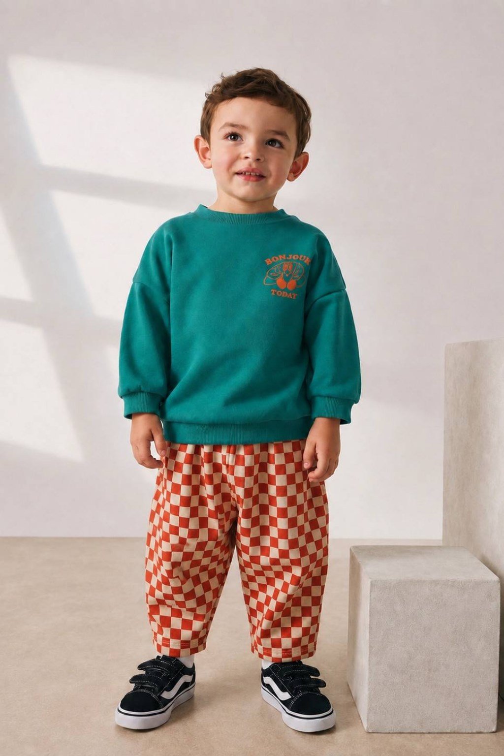 Erkek Çocuk Sırt Baskılı Sweatshirt ve Damalı Eşofman Takım