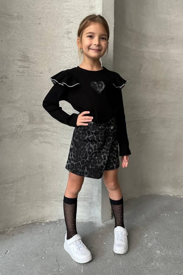 Kız Çocuk Kalp Detaylı Sweatshirt ve Şort Etek Siyah | Noblekids