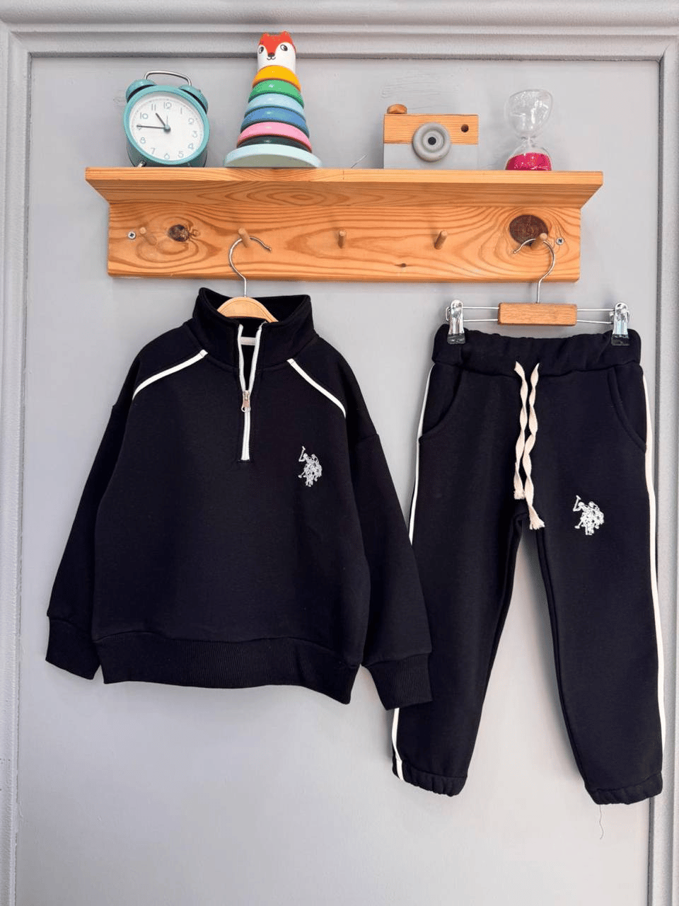 Şardonlu Siyah Slim Fit Çocuk Takımı – Yarım Fermuarlı Sweatshirt & Jogger Alt