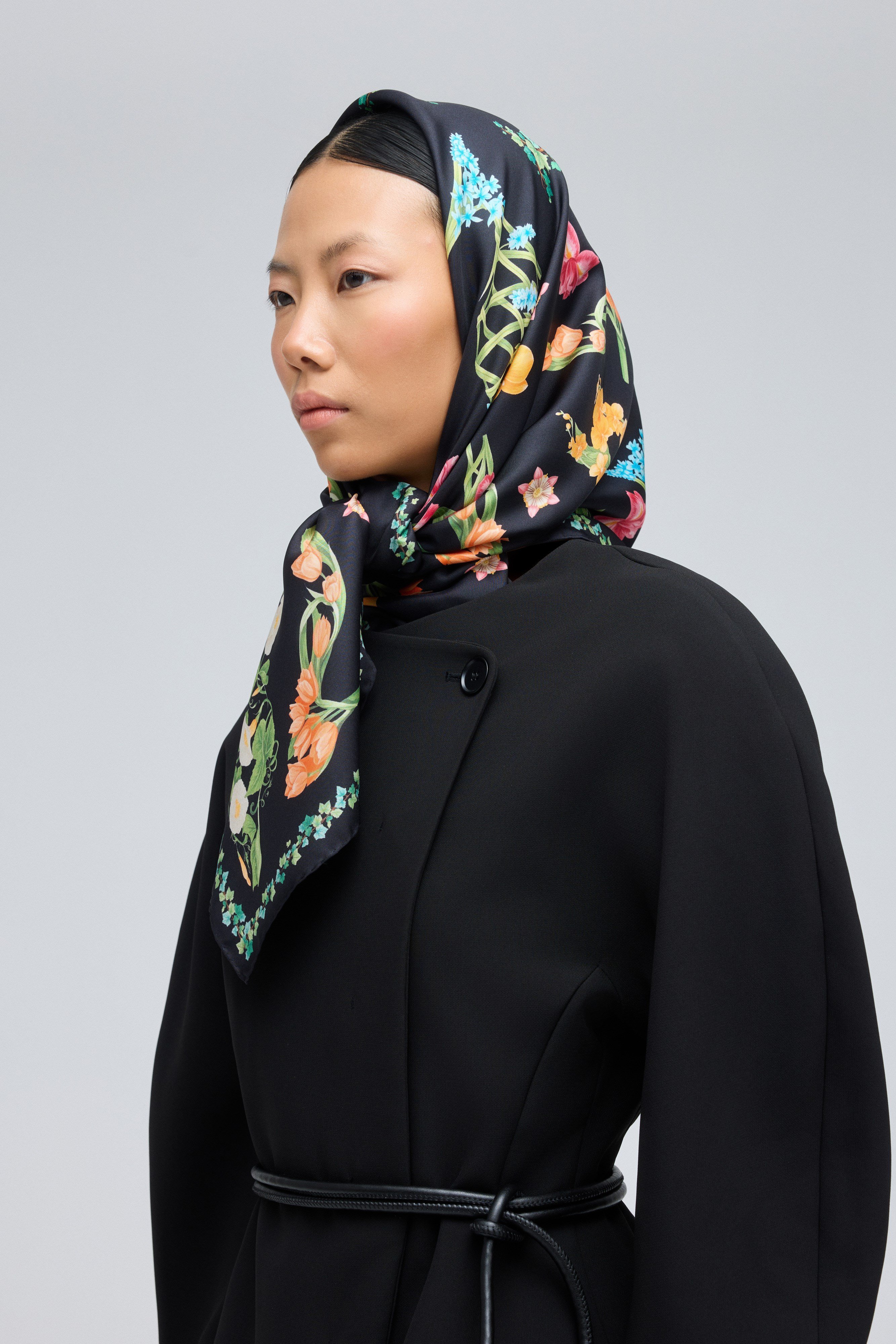 BLACK DAHLİA