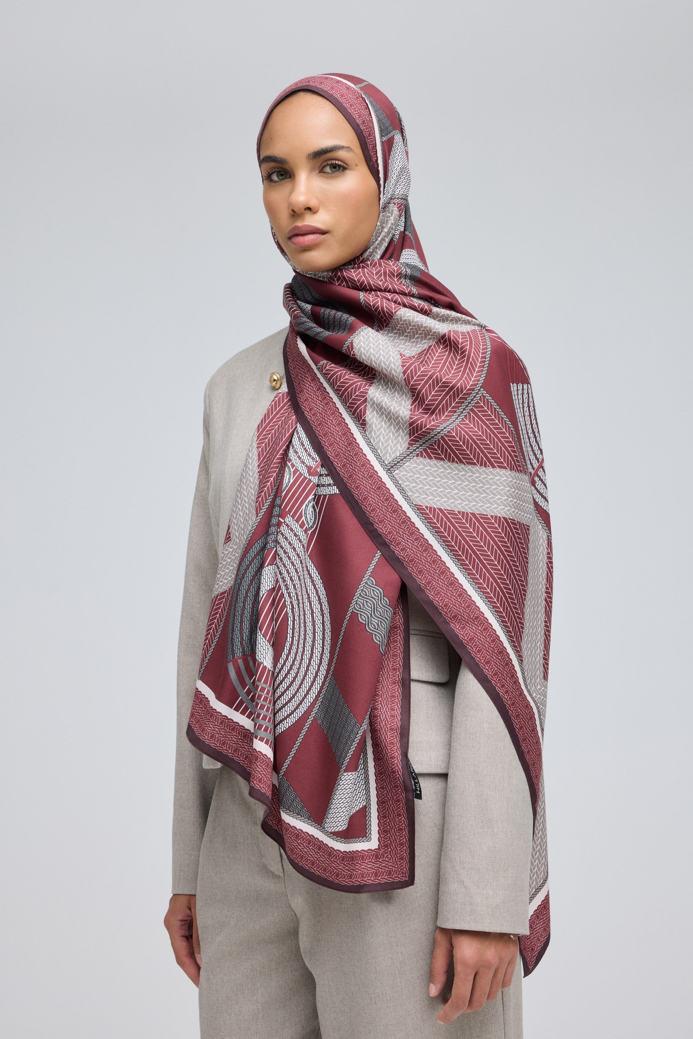 Burgundy  Chaines