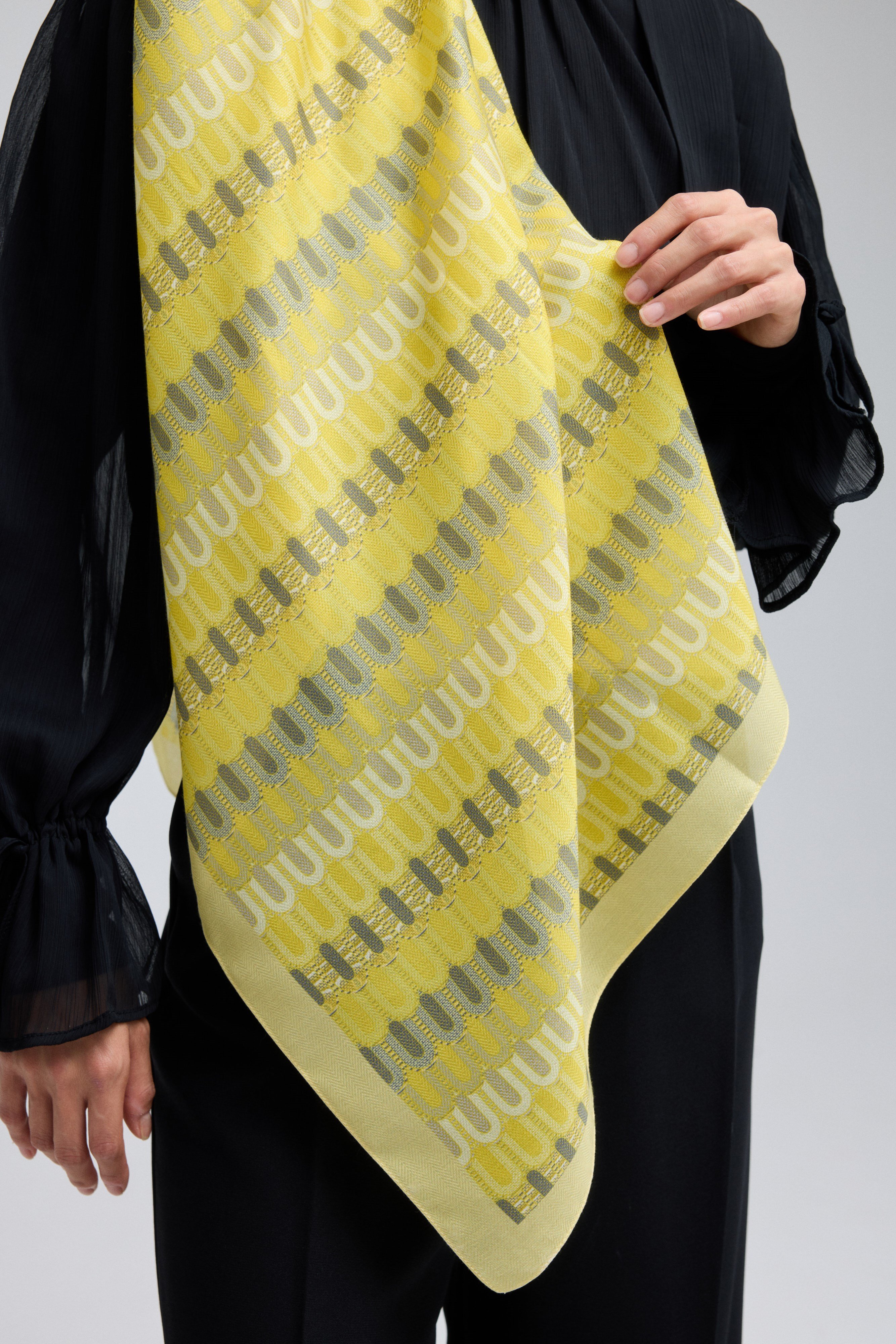 YELLOW AMARA