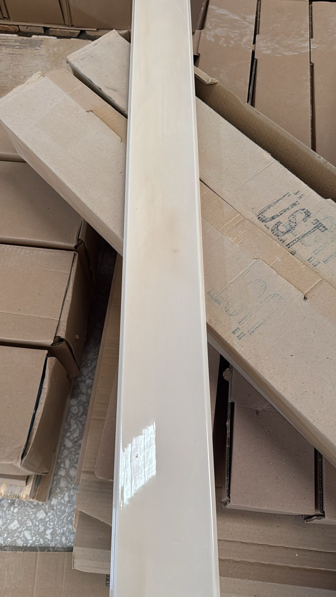 Armada Çini 10X100 Bar Önü Krem Çini Seramik