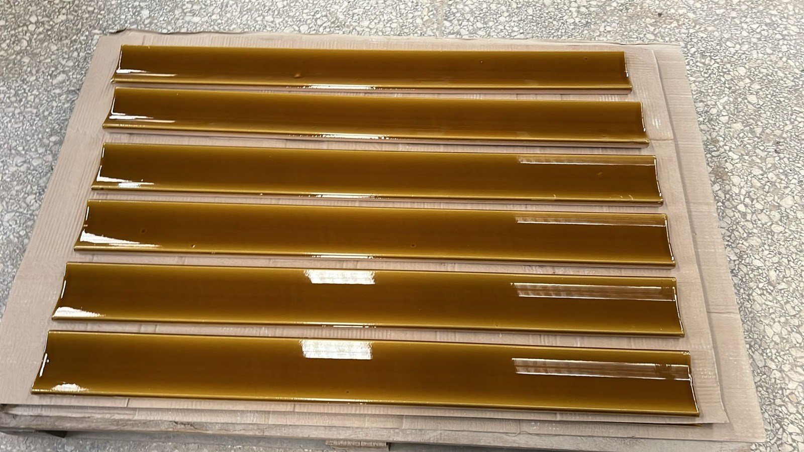 Armada Çini 10X101 Bar Önü Karamel Çini Seramik