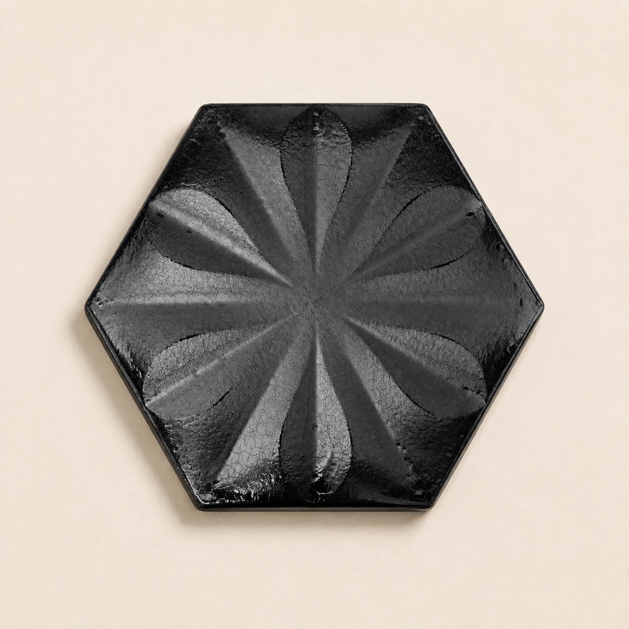Armada Çini 15x17 Cm Çiçekli Mat metalik Altıgen Seramik 