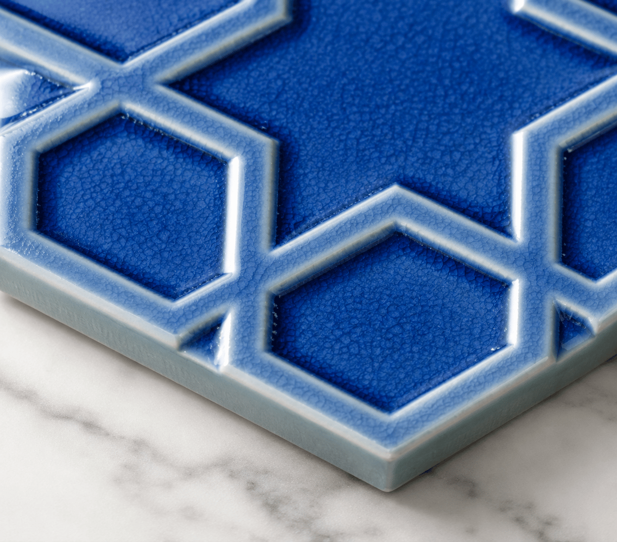 Armada Çini 15x17 Cm Rölyefli Yıldız Kobalt Altıgen Seramik