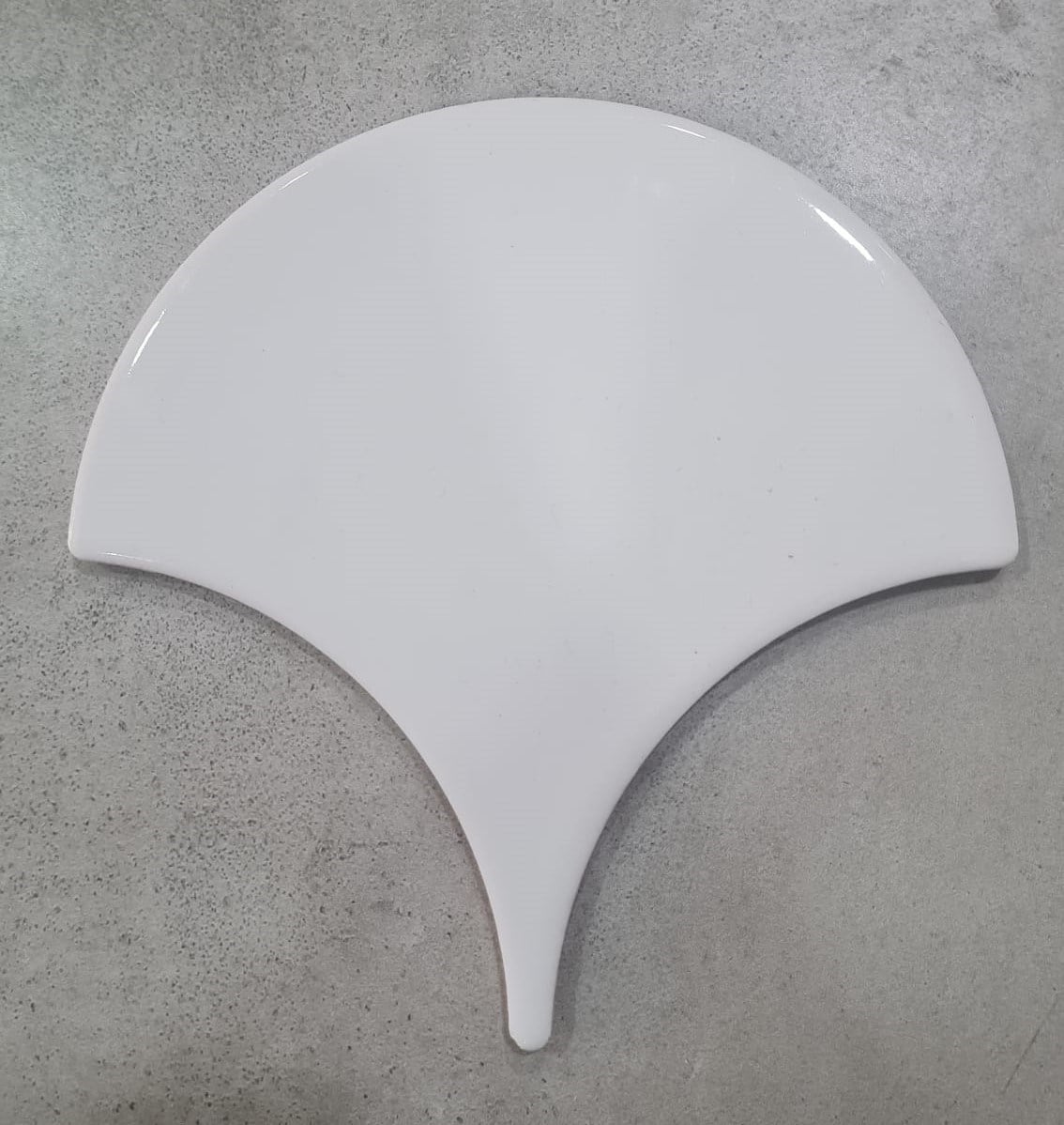 Armada Çini 17x17 cm Beyaz Balık Pulu Seramik