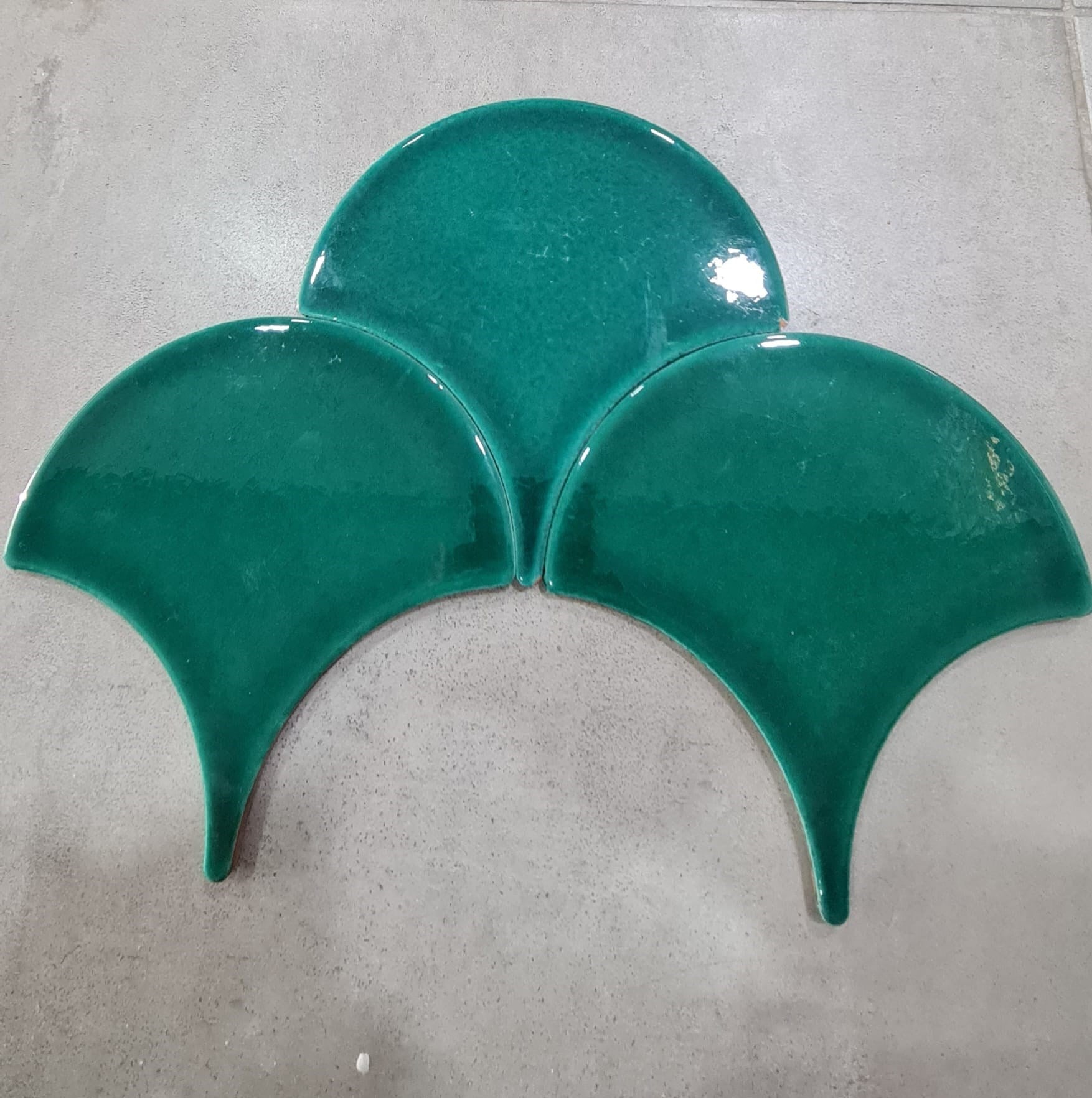 Armada Çini 17x17 cm Koyu Yeşil Balık Pulu Seramik