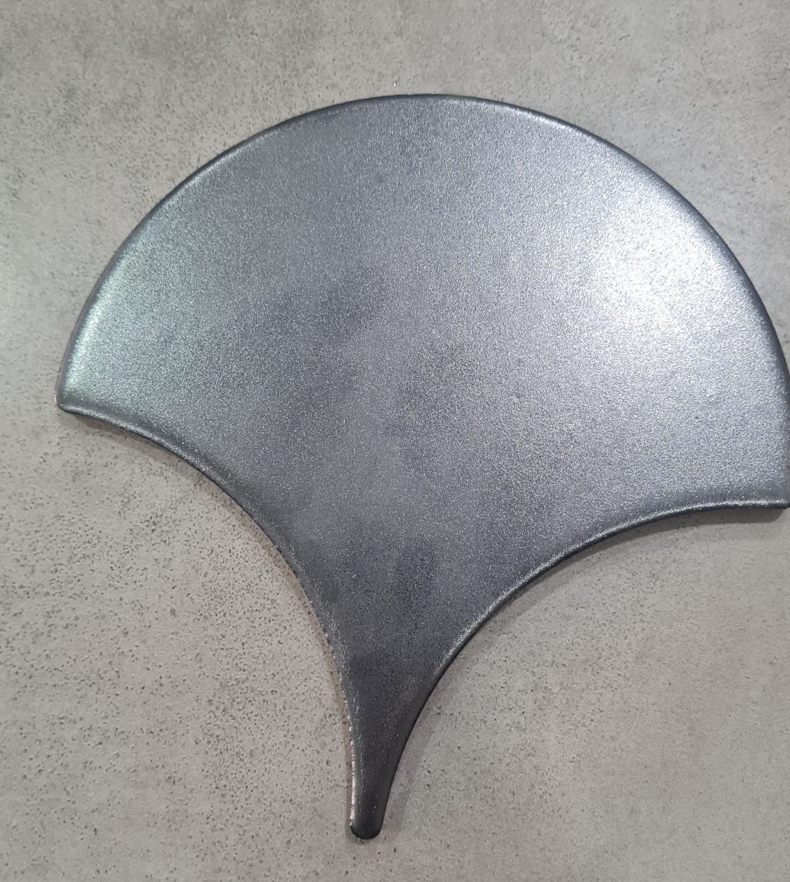 Armada Çini 17x17 cm Mat Metalik Balık Pulu Seramik 