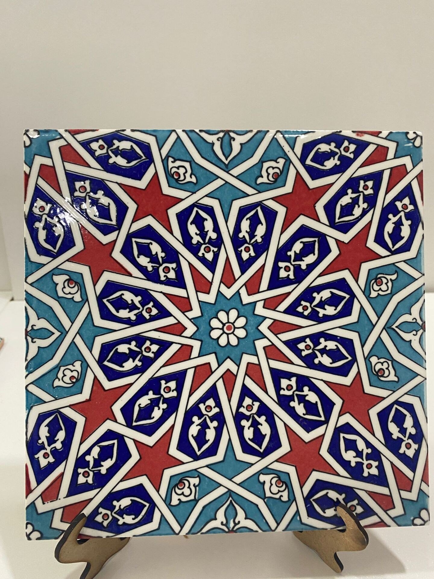 Armada Çini 20x20 Cm Ac 28 Geometrik Desenli İznik Kırmızı Çini Karo