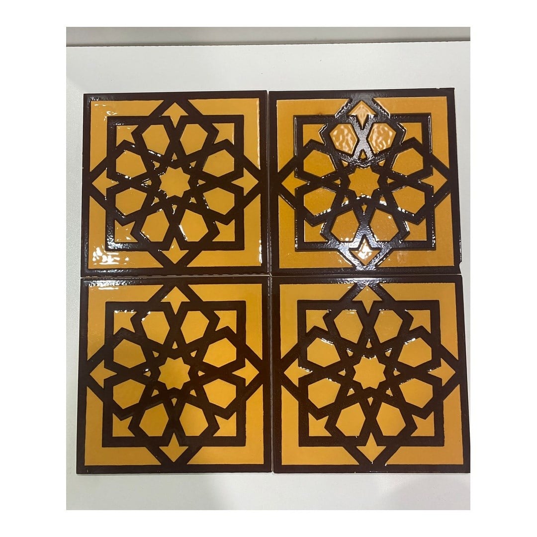 Armada Çini 20x20 Cm SP 101 Kahve Türk Yıldızı Kütahya İznik Çini Karo