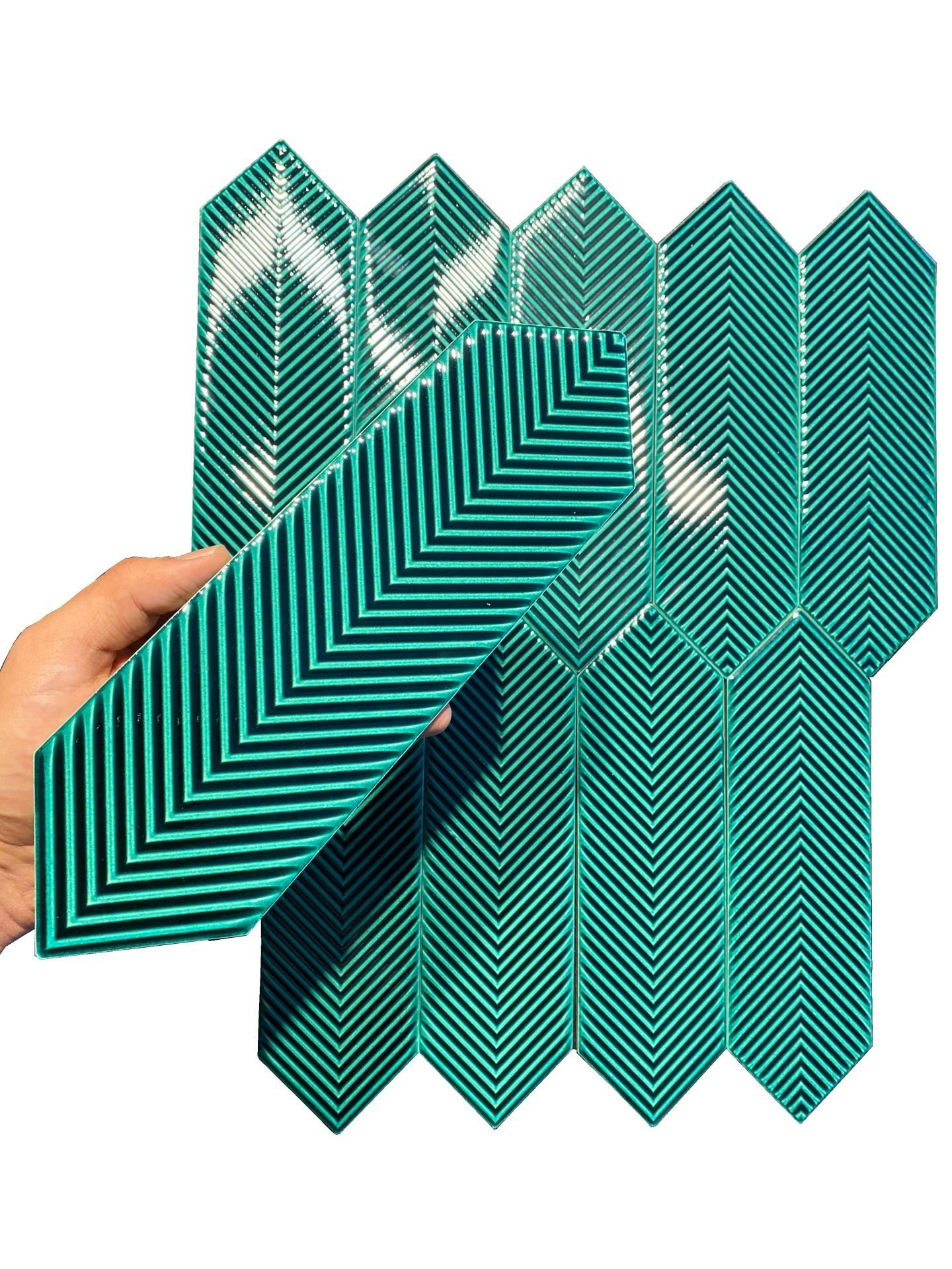 Armada Çini 9X30  Bella Çizgili Zümrüt Yeşil Çini Seramik