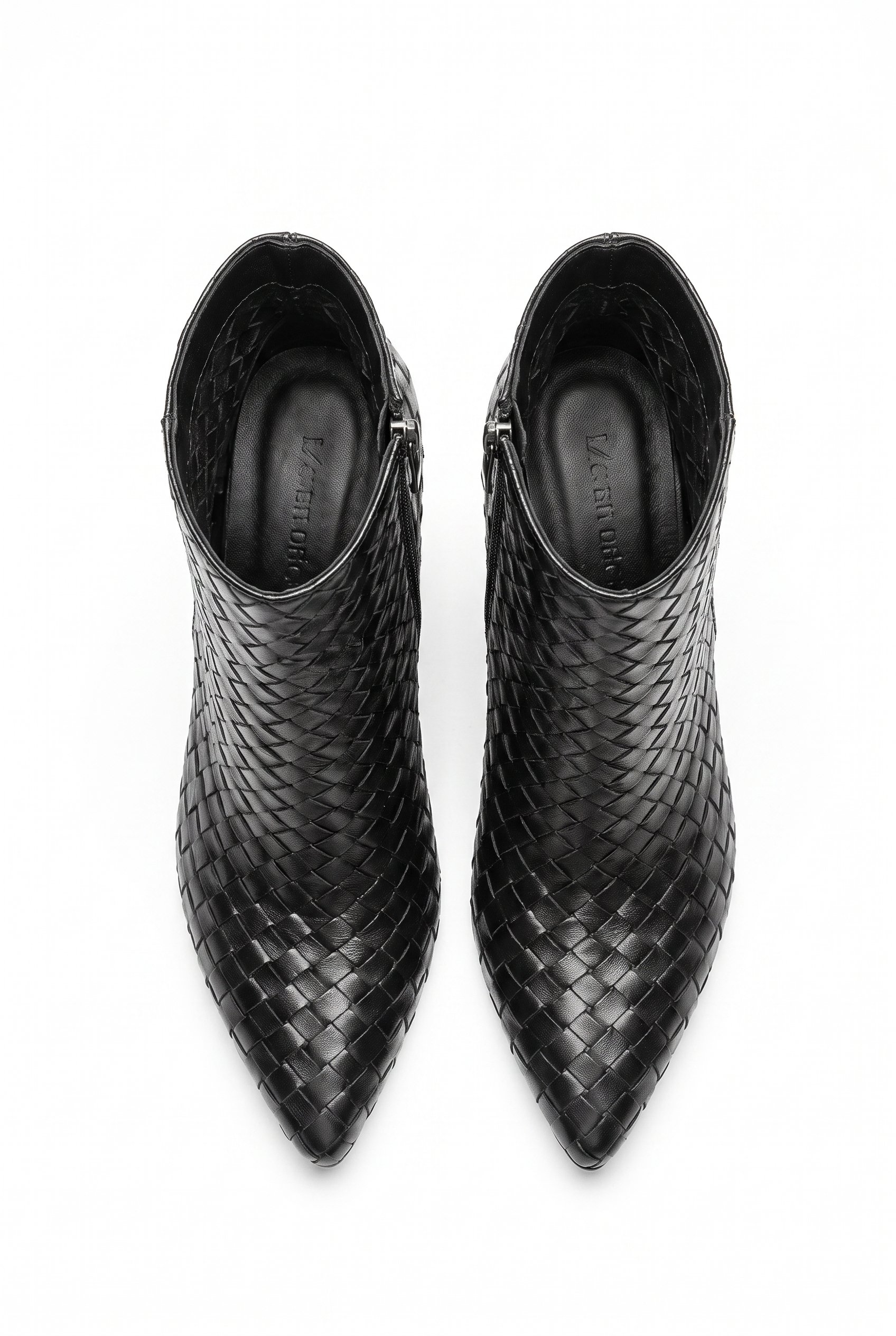 Hera Kadın Siyah Kırışık Örgülü Topuklu Fermuarlı Kışlık Bot
