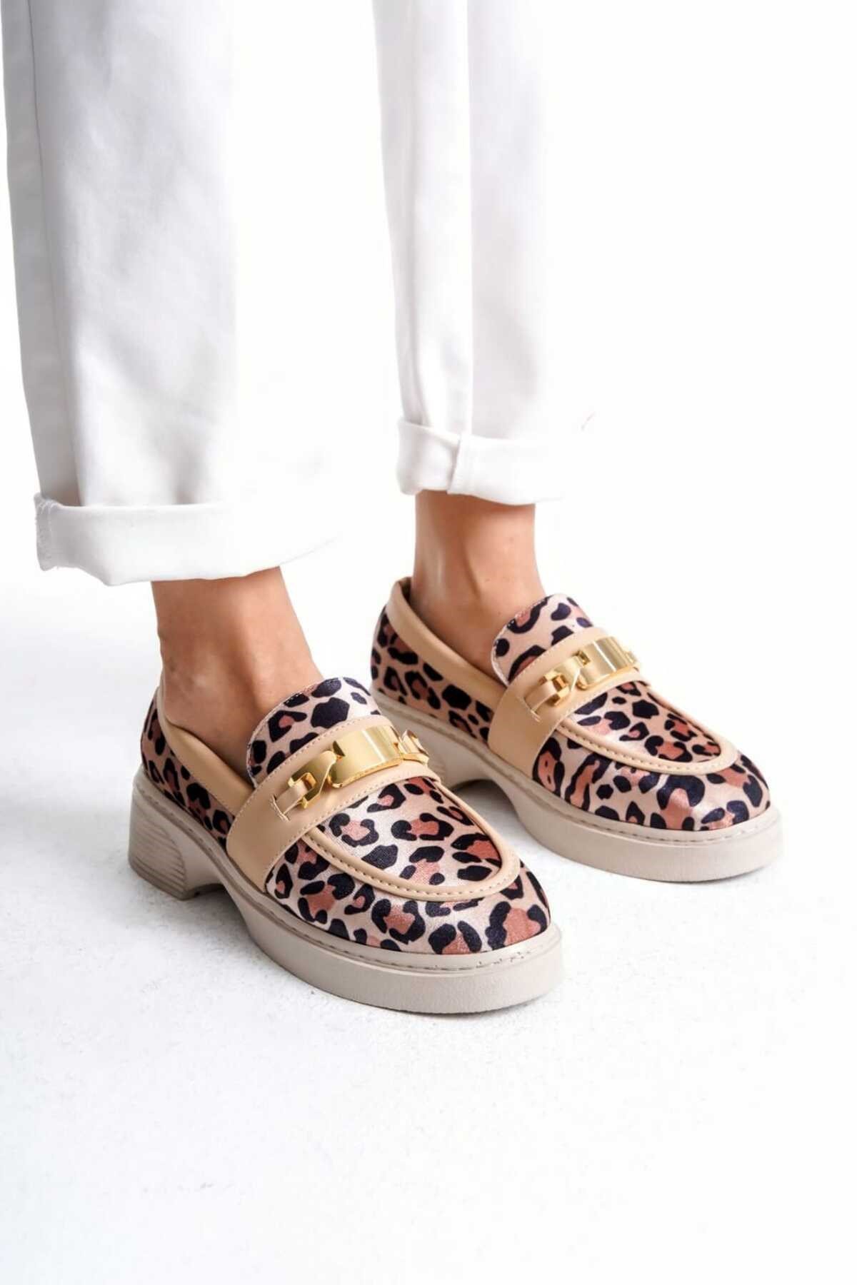 Kadın Günlük Loafer Metal Tokalı Leopar Rahat Ayakkabı
