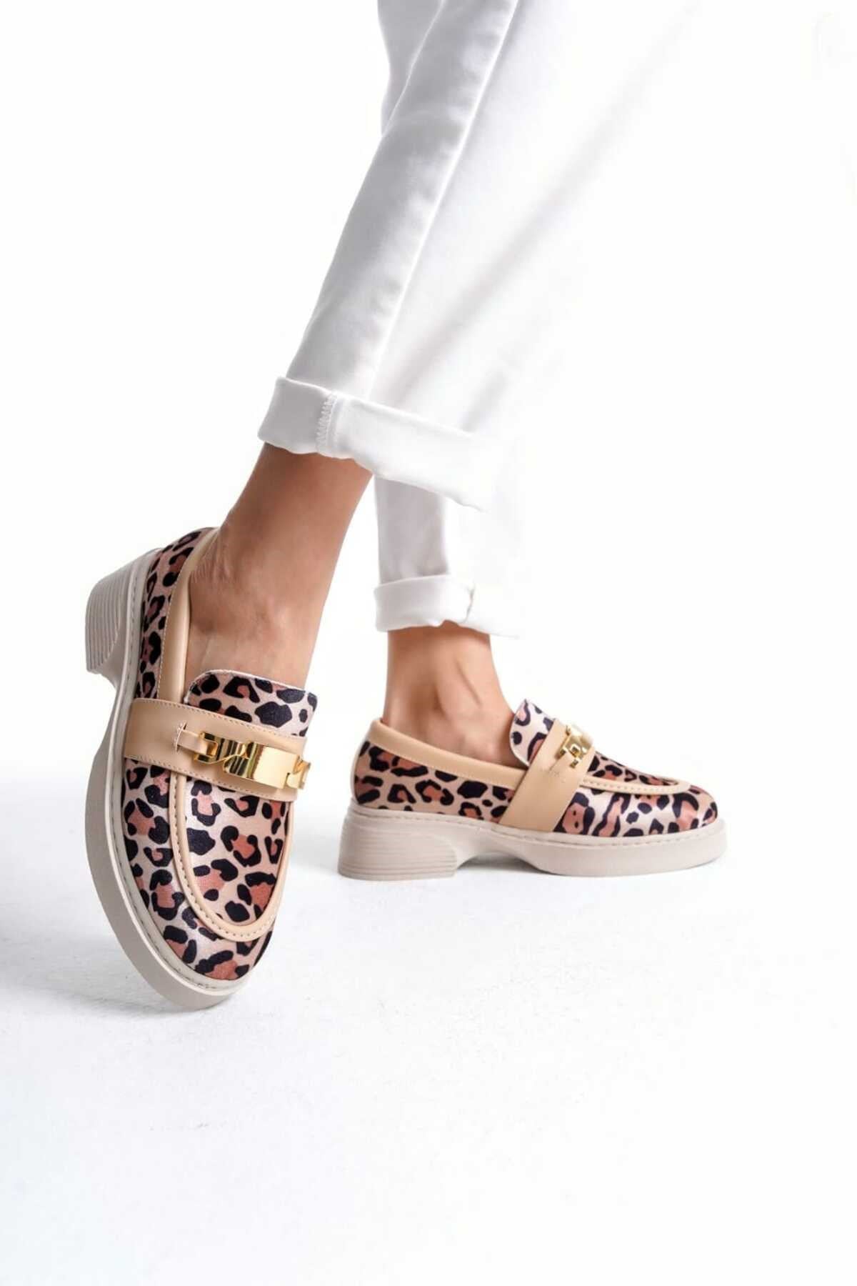 Kadın Günlük Loafer Metal Tokalı Leopar Rahat Ayakkabı