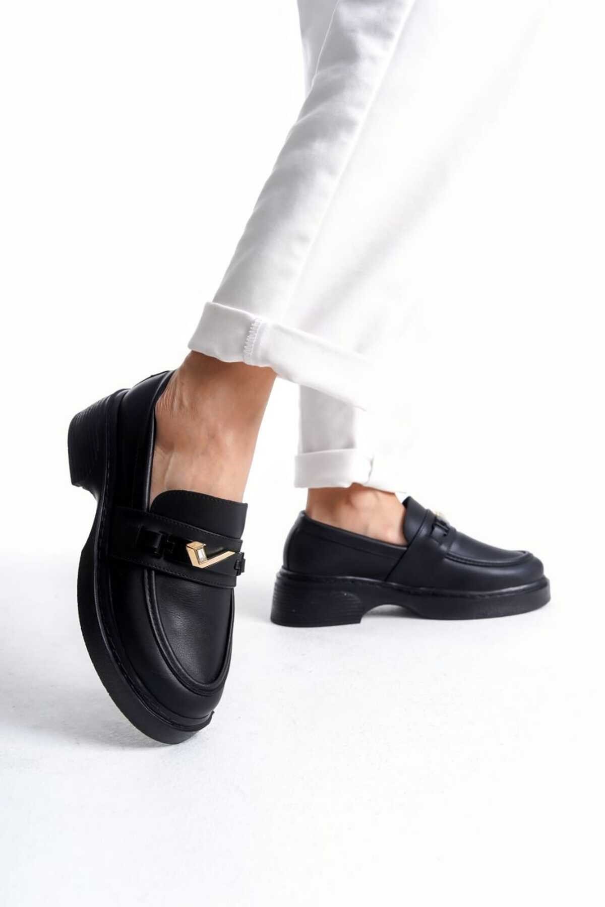 Kadın Günlük Loafer Metal Tokalı Rahat Ayakkabı