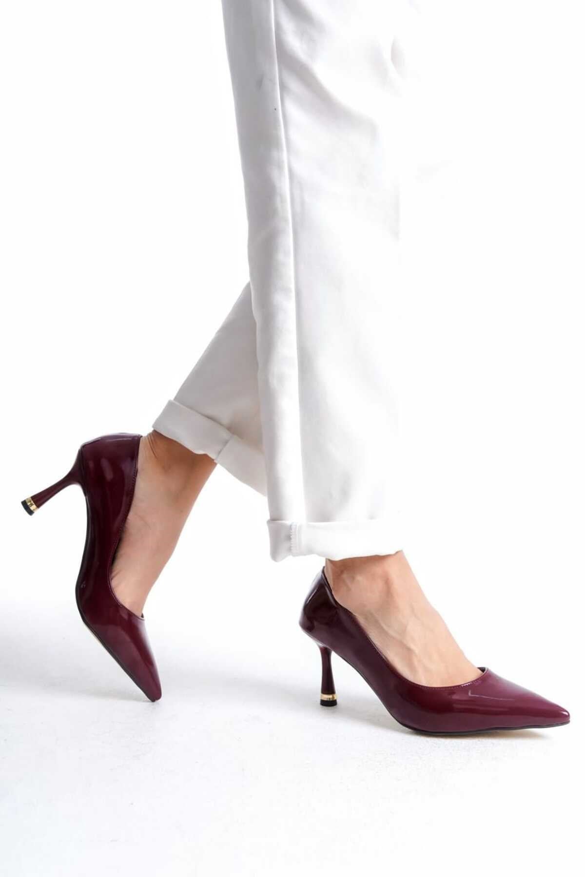 KADIN  Stiletto Rugan Arkası Kapalı Şık Kadın Stiletto