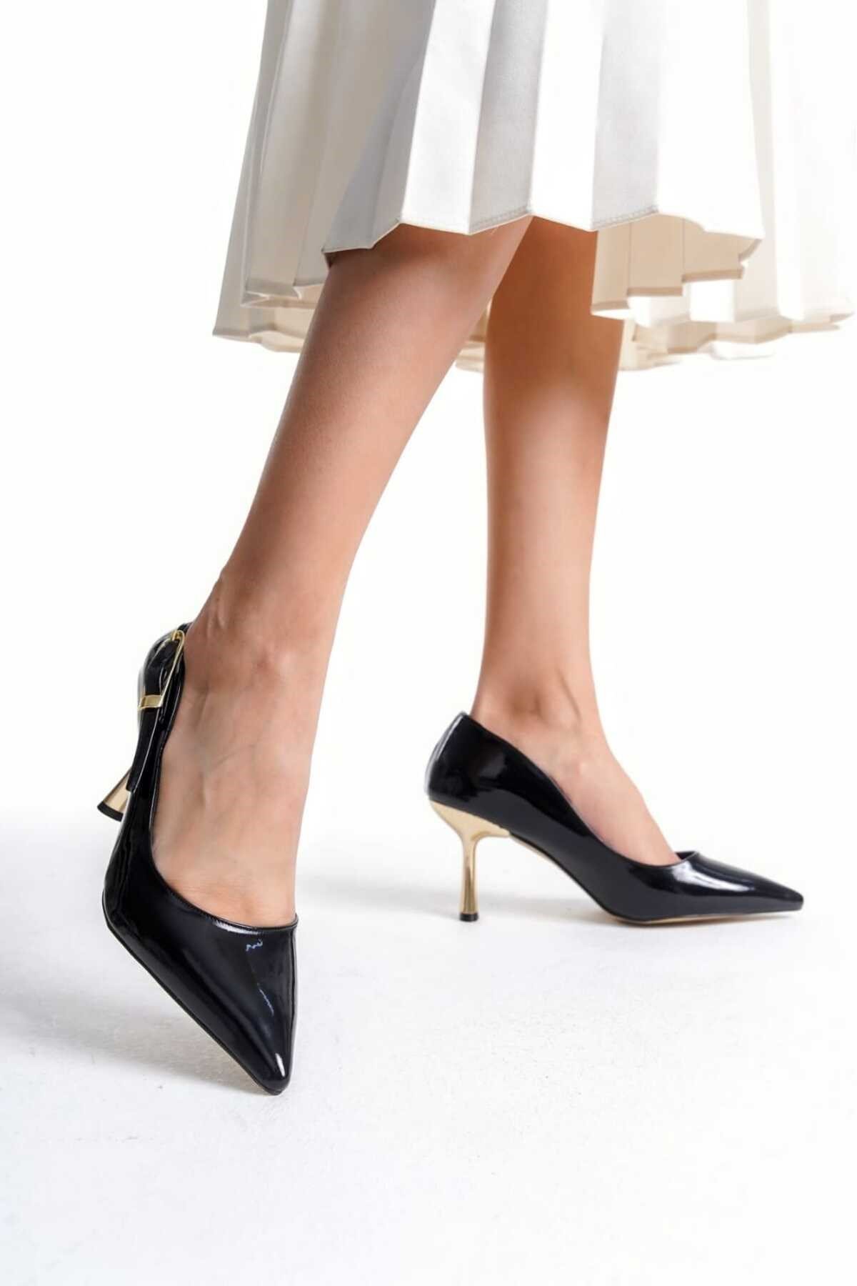 KADIN  Stiletto Yandan Gold Tokalı  Rugan Arkası Kapalı Şık Kadın Stiletto