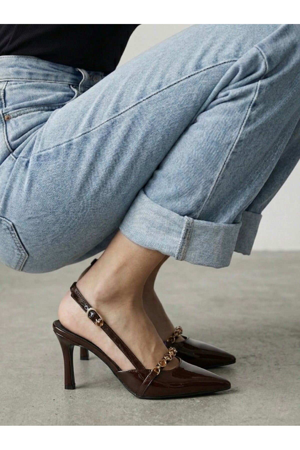 Kadın Taşlı Bantlı Arkası Açık Kadeh Topuklu Sivri Burun Abiye Stiletto Ayakkabı